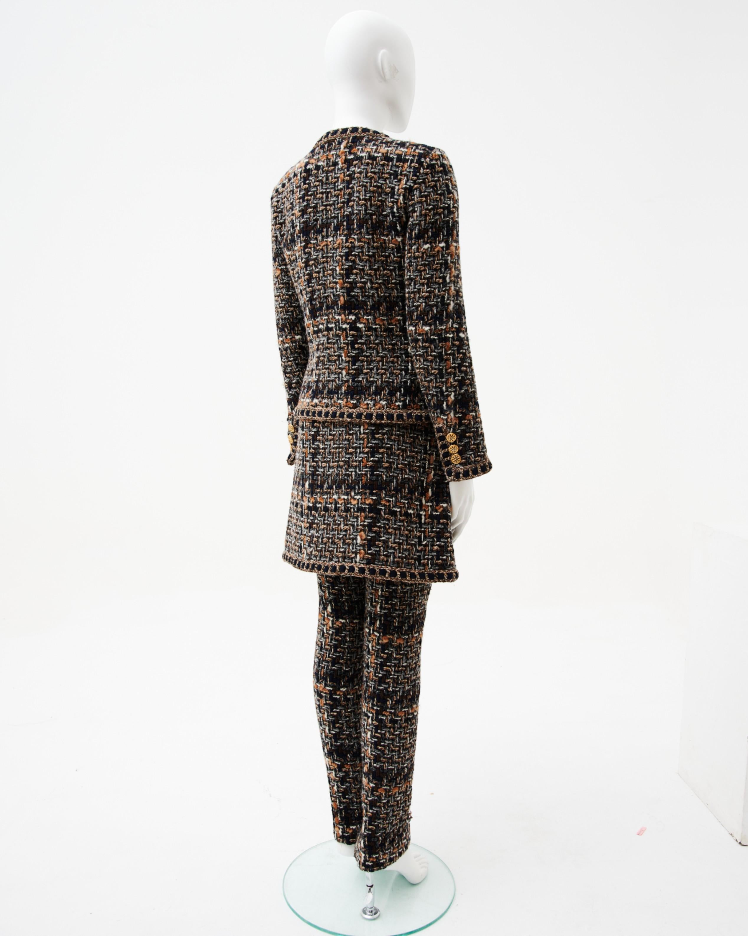 Chanel by Karl Lagerfield Pre-Fall 2016 Tweed Set Jacket Pants Skirt and Hermes in vendita 2