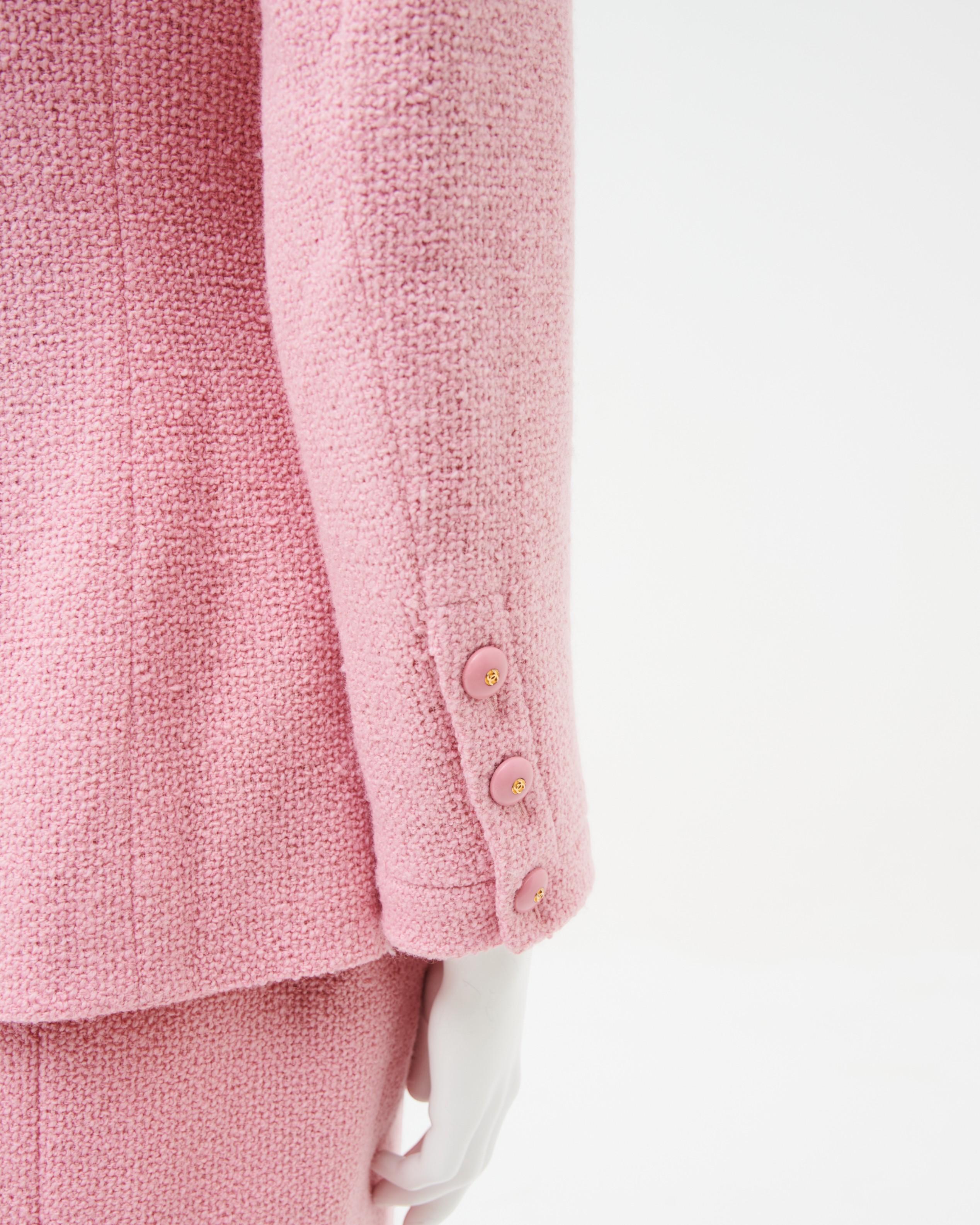 Chanel by Karl Lagerfield S/S 1992 Wolle Rosa Tailleur im Angebot 1
