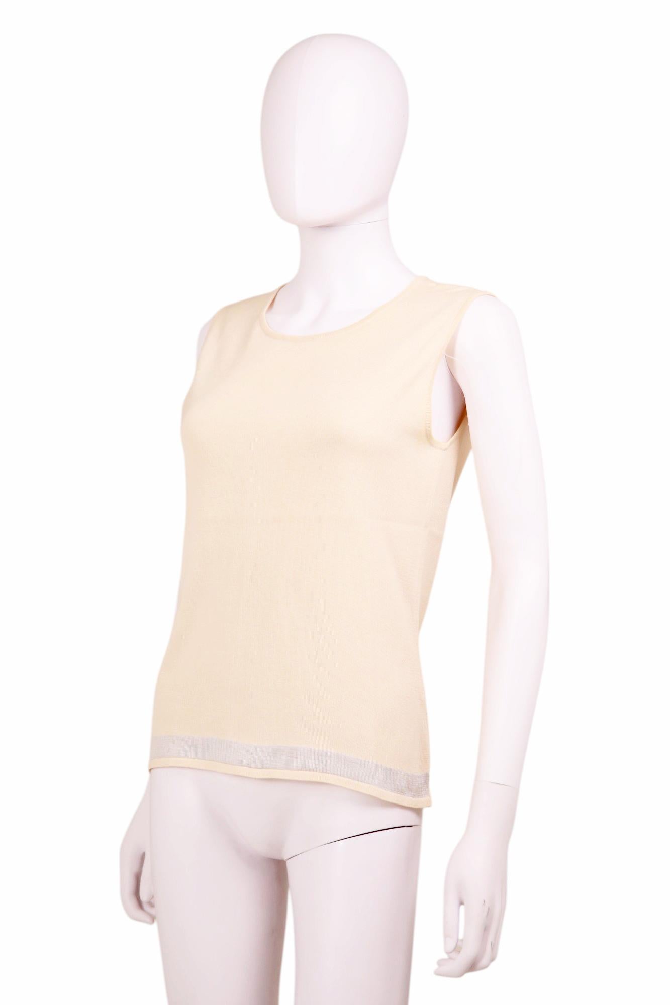 Donna Chanel by Karl Lagerfield S/S 2003 Pink Silk Set Cardigan and Top in vendita