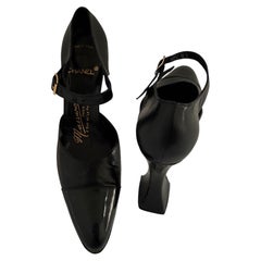 CHANEL By MASSARO Haute Couture Signature Two-Tone Black Leather High Heels Pump