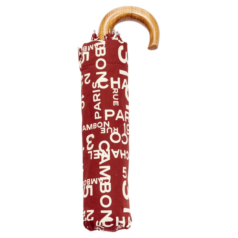 CHANEL By THE SEA 31 Rue Cambon CC logo print red white short umbrella at  1stDibs