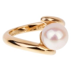Chanel Bypass Yellow Gold Pearl Ring
