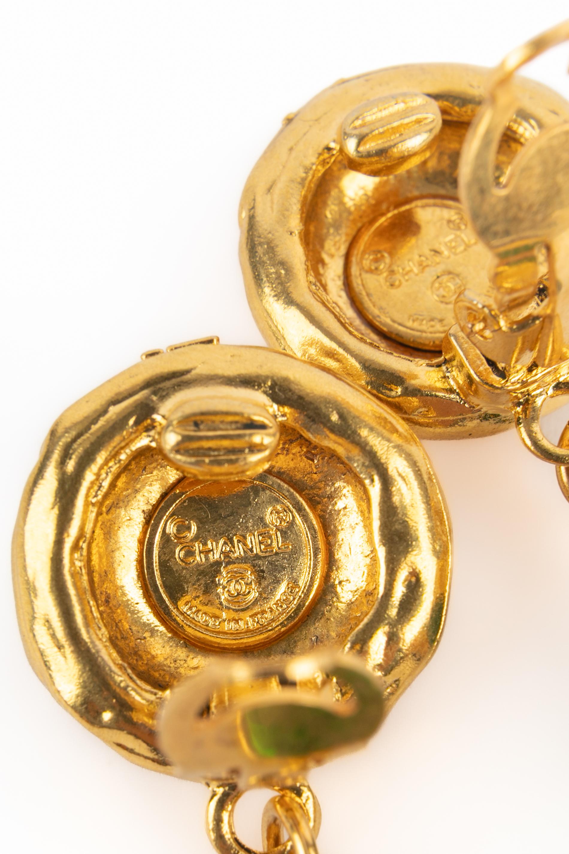 Boucles d'oreilles byzantines Chanel en vente 4