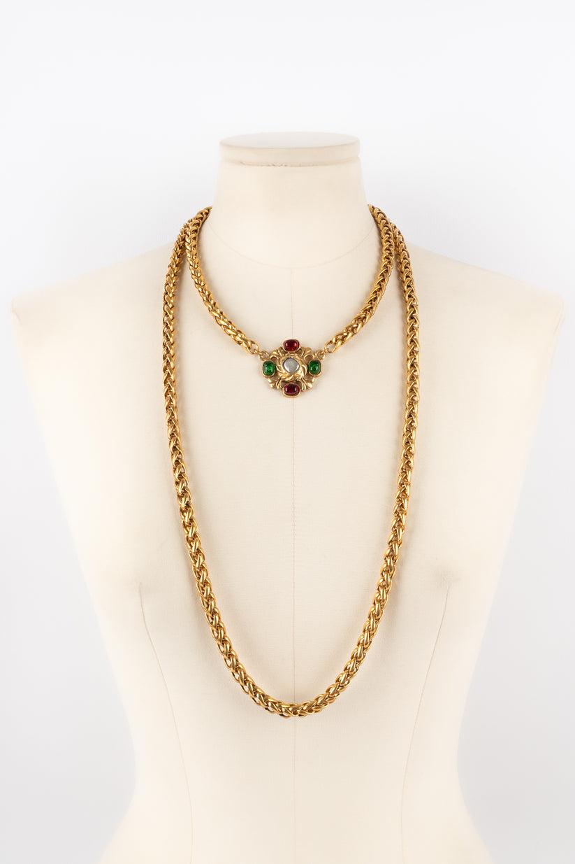Chanel Byzantine Necklace with Golden Metal and Glass Paste, 1984 In Excellent Condition For Sale In SAINT-OUEN-SUR-SEINE, FR