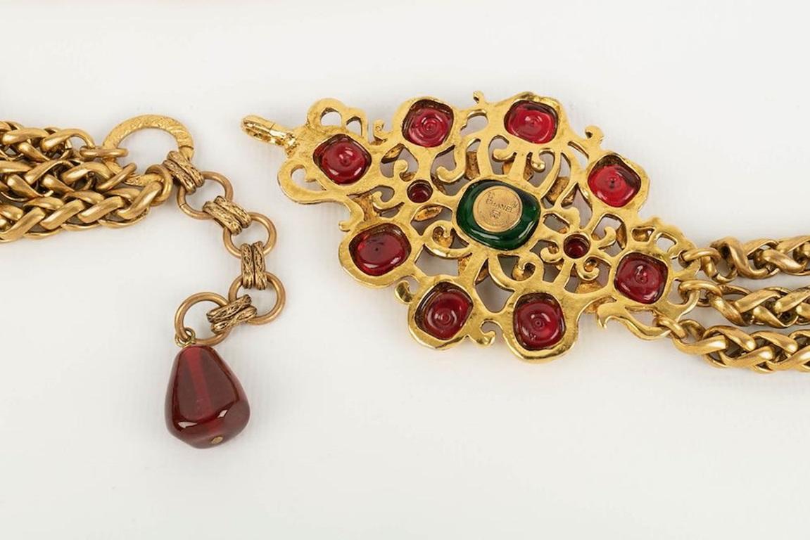 Chanel Gürtel im byzantinischen Stil aus Goldmetall und farbigem Glaspassepartout im Angebot 1