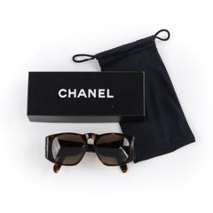 CHANEL c.1980’s Brown Tortoiseshell Quilted Gold CC Logo Sunglasses 01450 w/Box