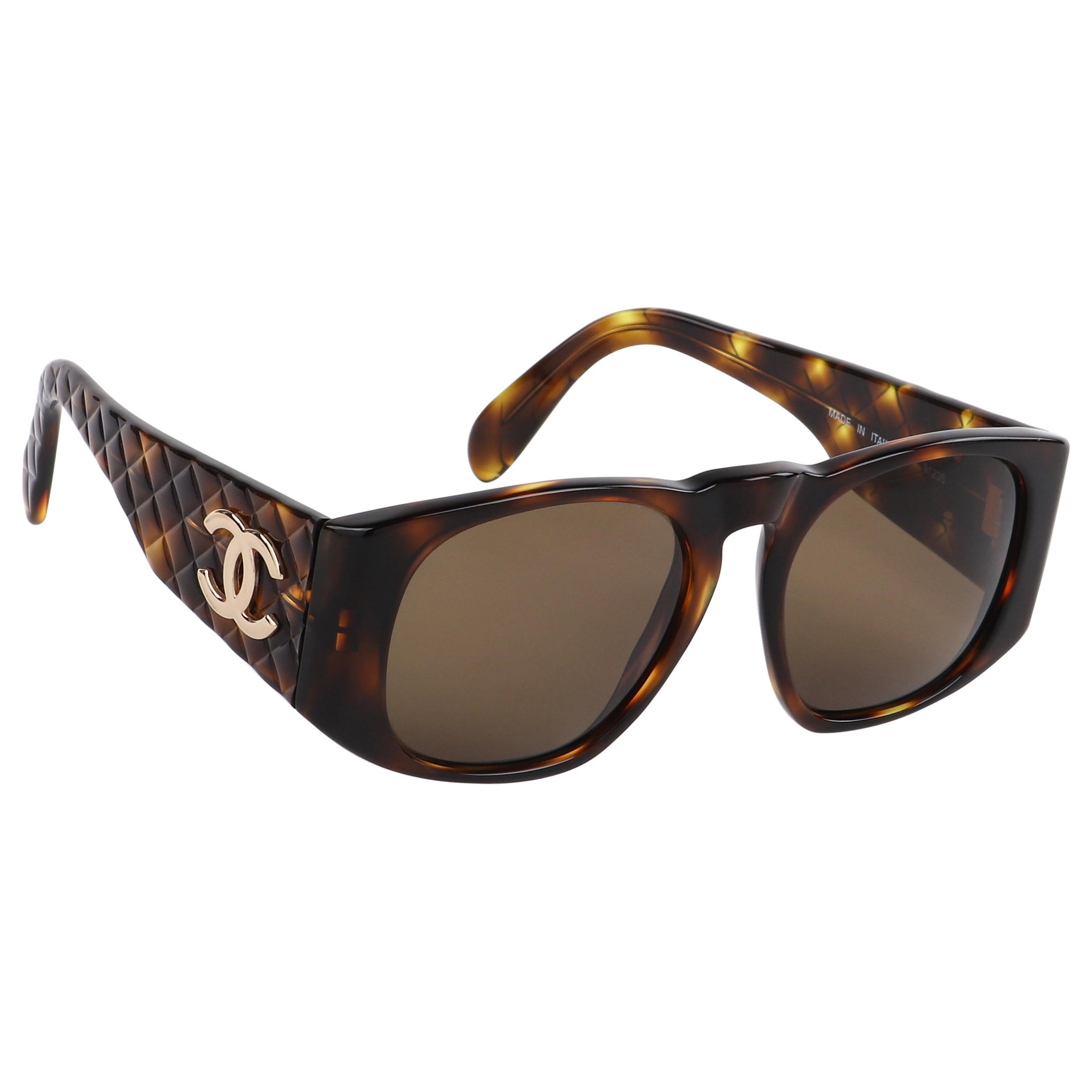 CHANEL c.1980's Brown Tortoiseshell Quilted Gold CC Logo Sunglasses 01450  w/Box at 1stDibs