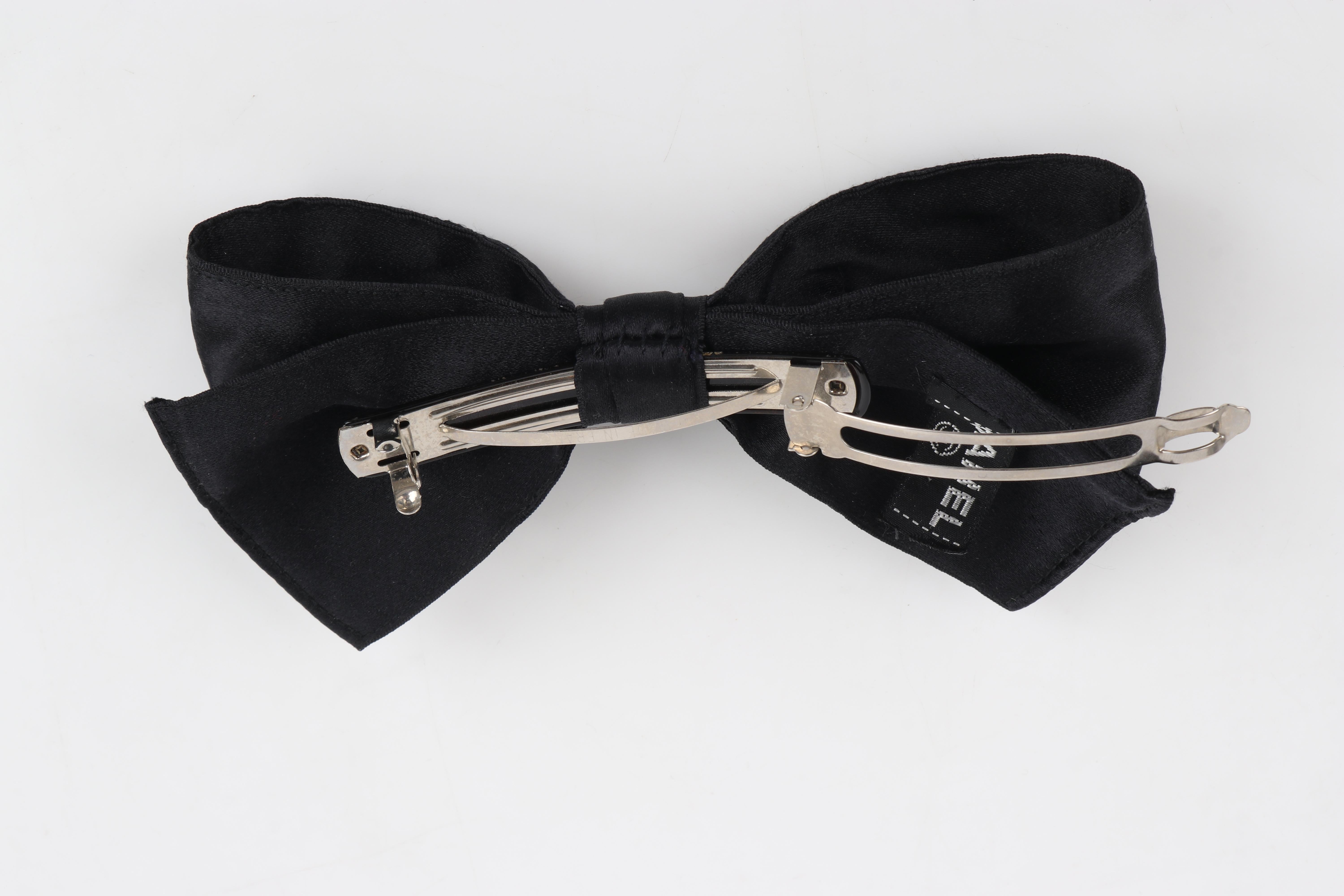 CHANEL c.1980's Vtg Negro Satinado Plata Pasador Gran Lazo Accesorio para el Pelo en venta 5