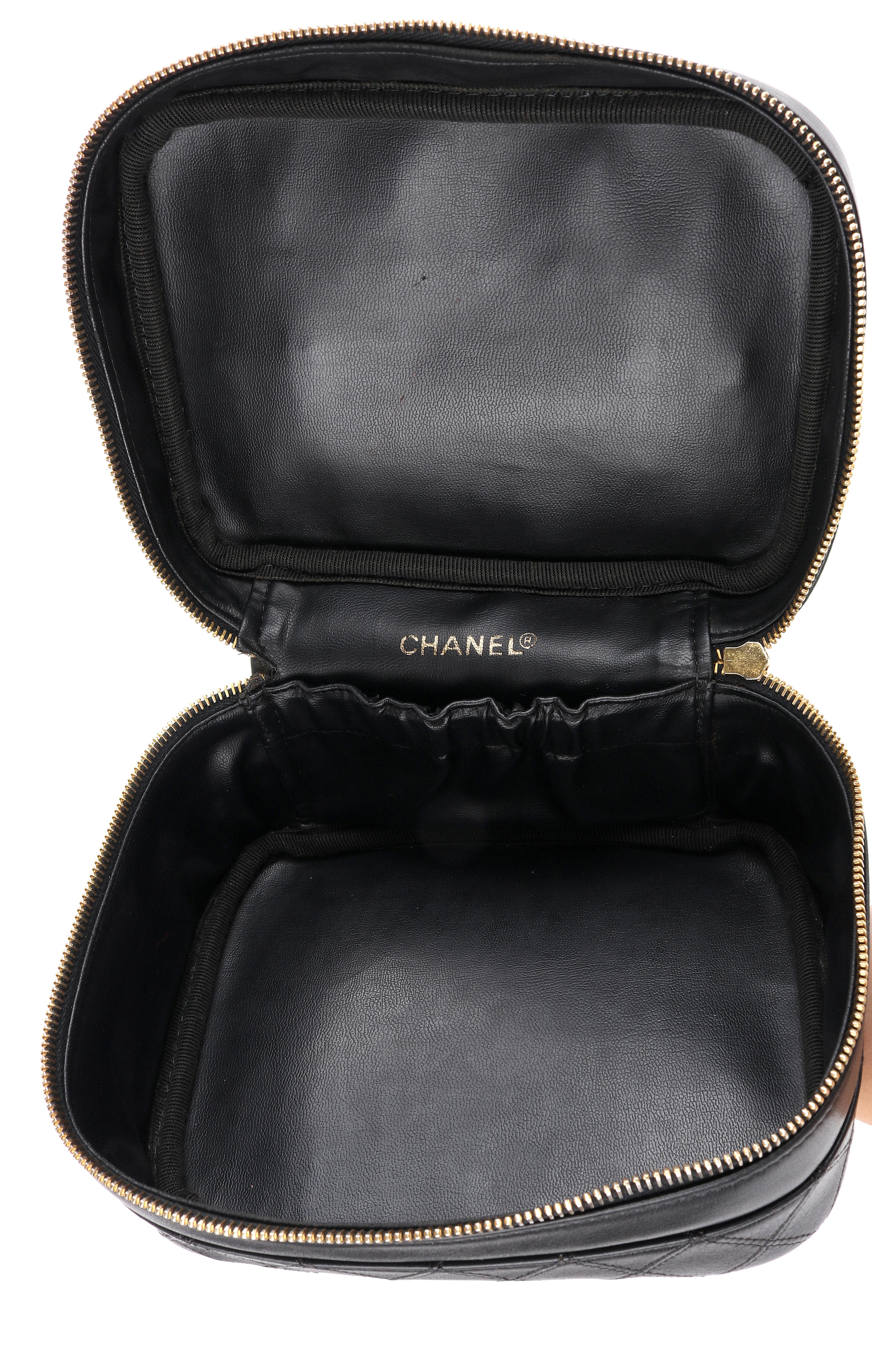 CHANEL c.1990's Black Leather Quilted Zip Around Cosmetic Bag Travel Case 5