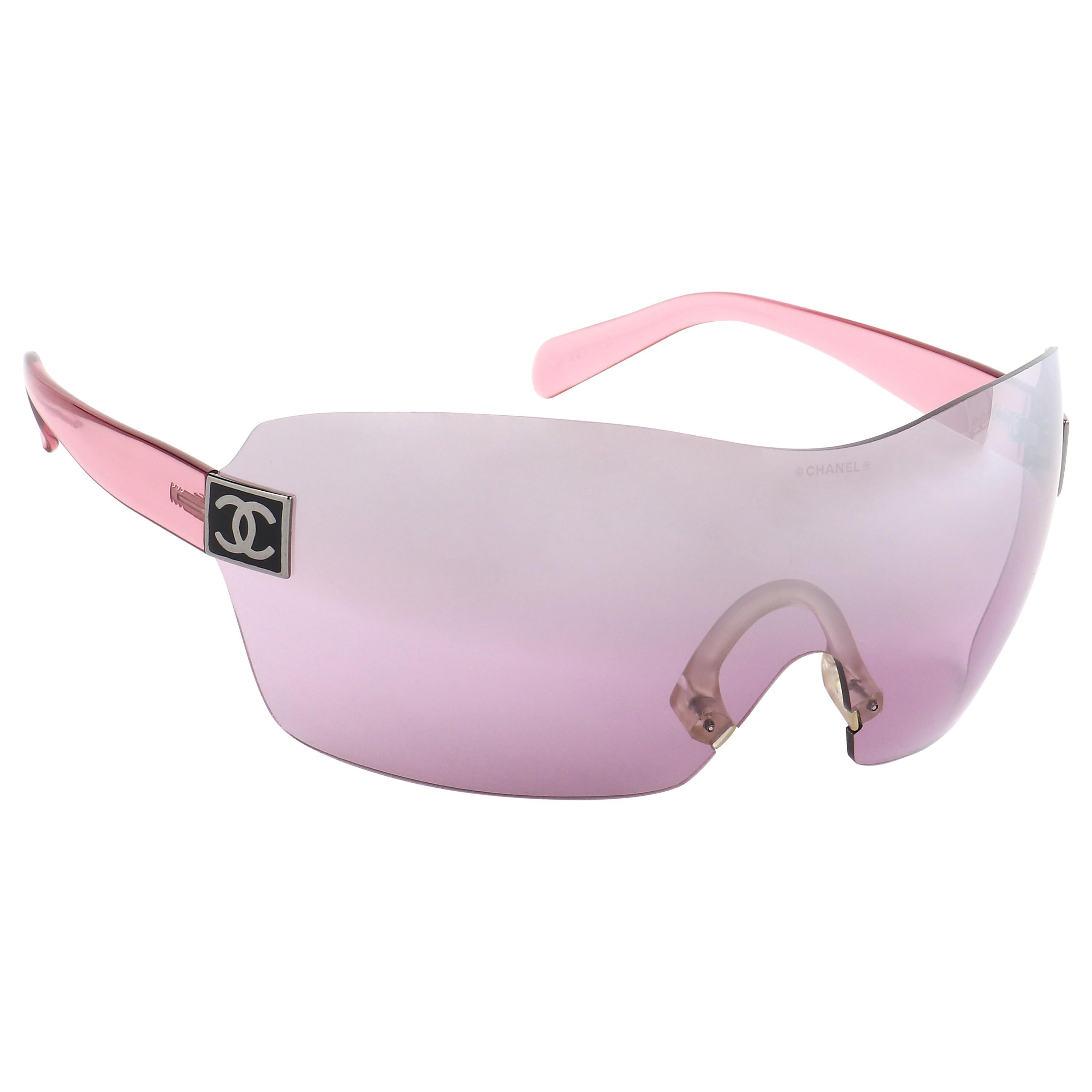 CHANEL c.2000’s Pink Translucent CC Logo Shield Rimless Sunglasses 4111  w/Box
