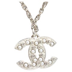 Chanel C22P Pearl CC Chain Necklace 41c22s