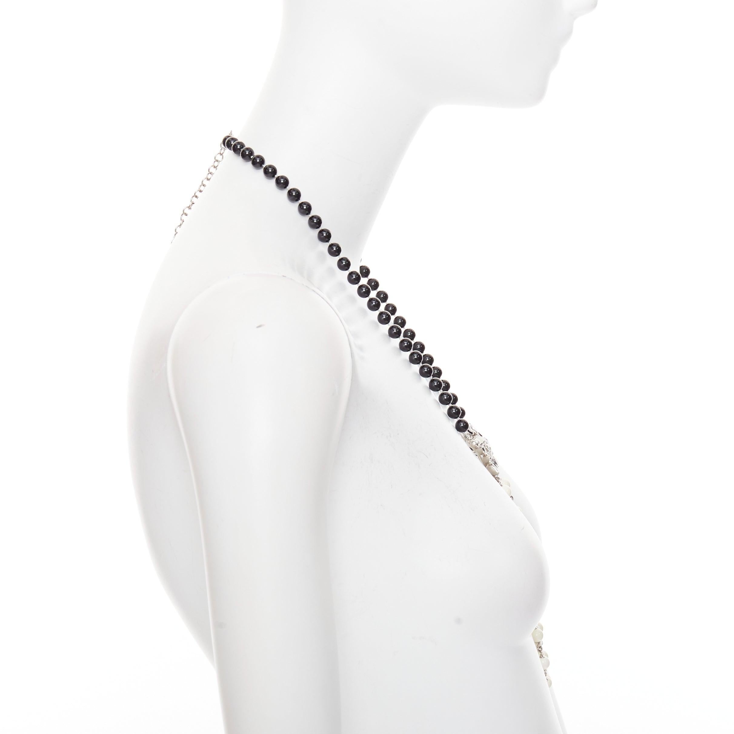 Sautoir CHANEL C23C cristal CC logo soleil lune noir blanc perles Pour femmes en vente