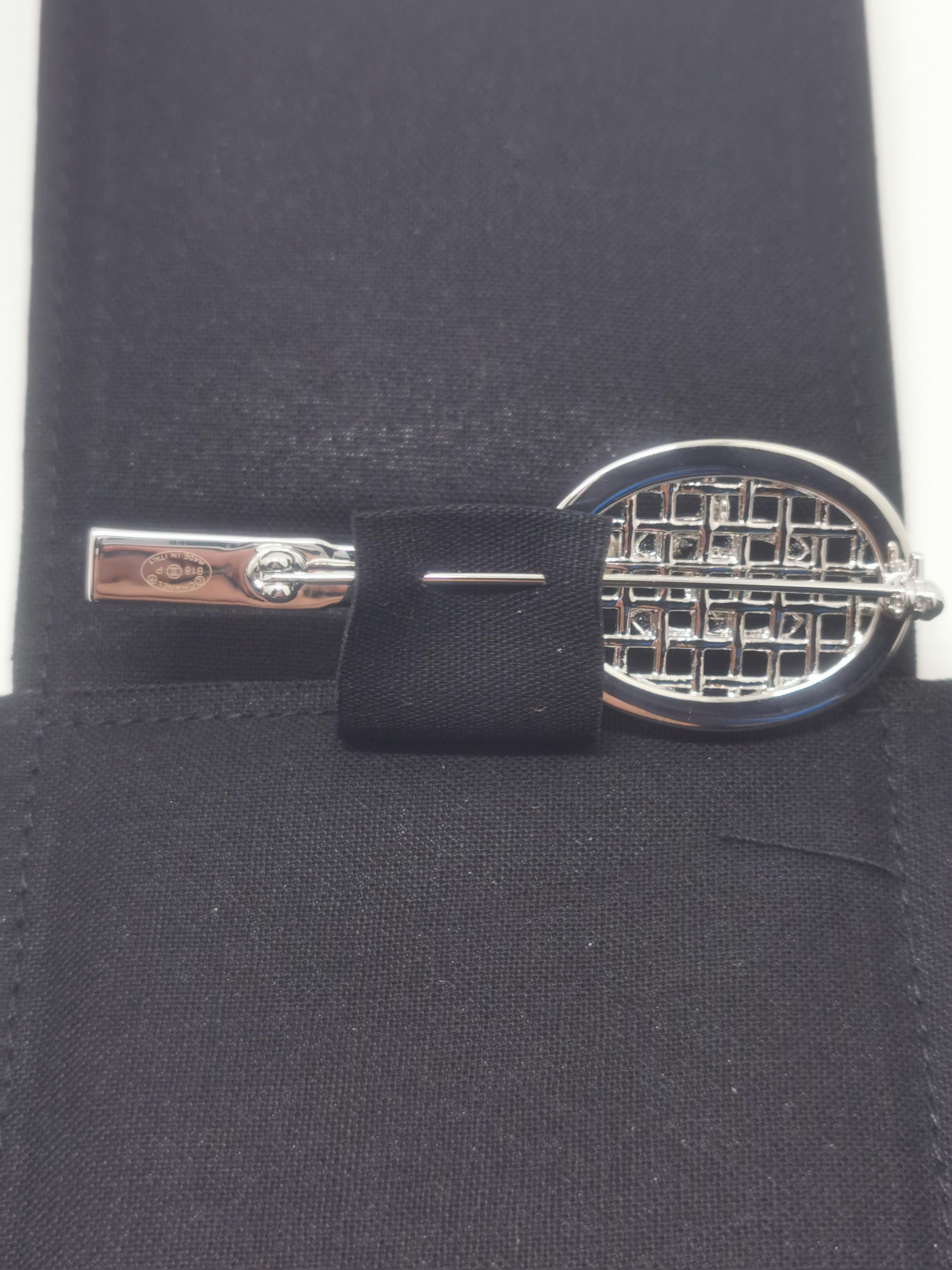 Contemporary Chanel C24 Large Oversized CC Pearl Brooch Dropped Pearl Ball For Sale