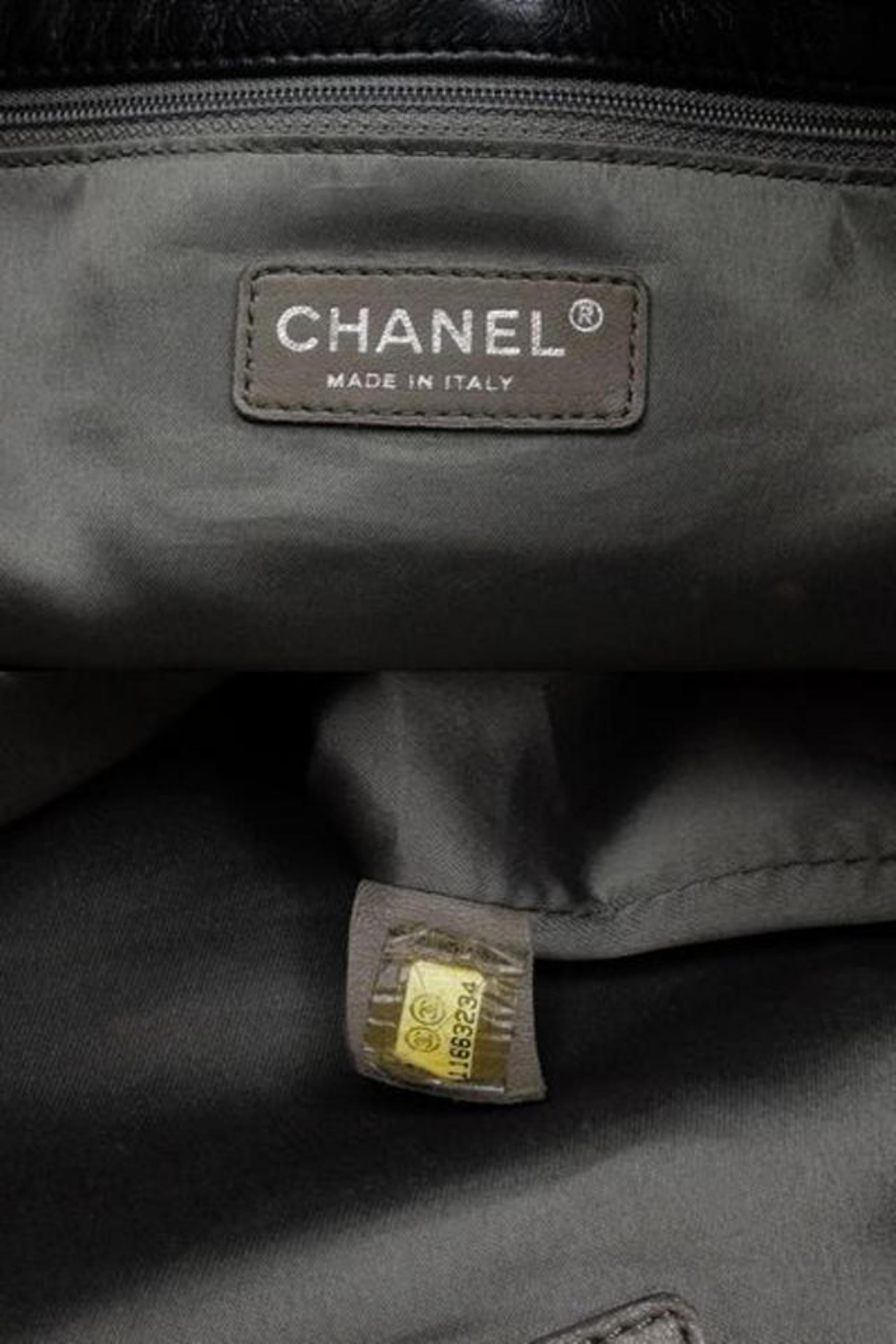 Chanel Cabas Hobo Quilted Patchwork 219129 Black Leather Shoulder Bag For Sale 5