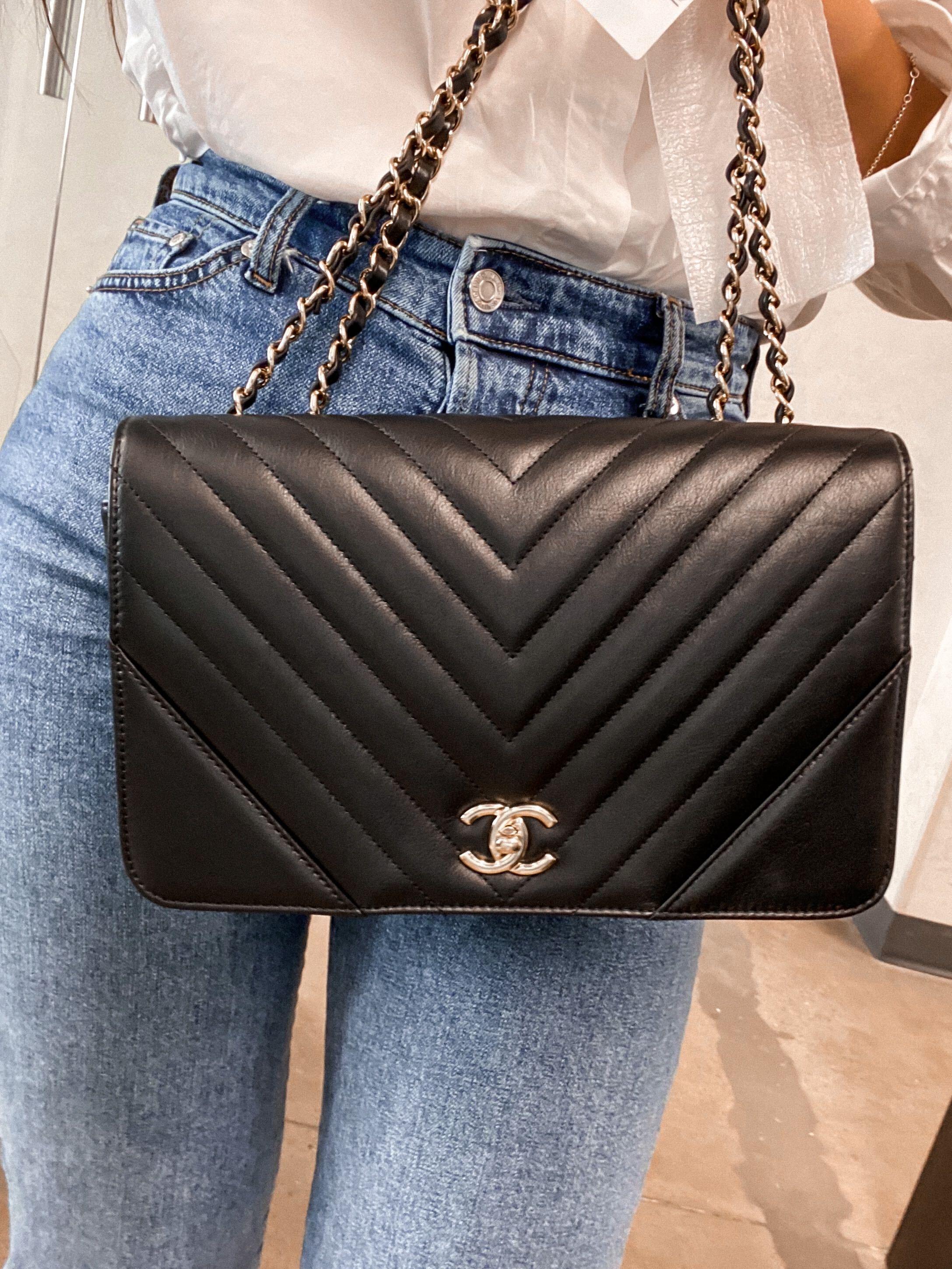 Chanel Calfskin Black Chevron Gold Tone Metal Medium Flap Bag A91588 8