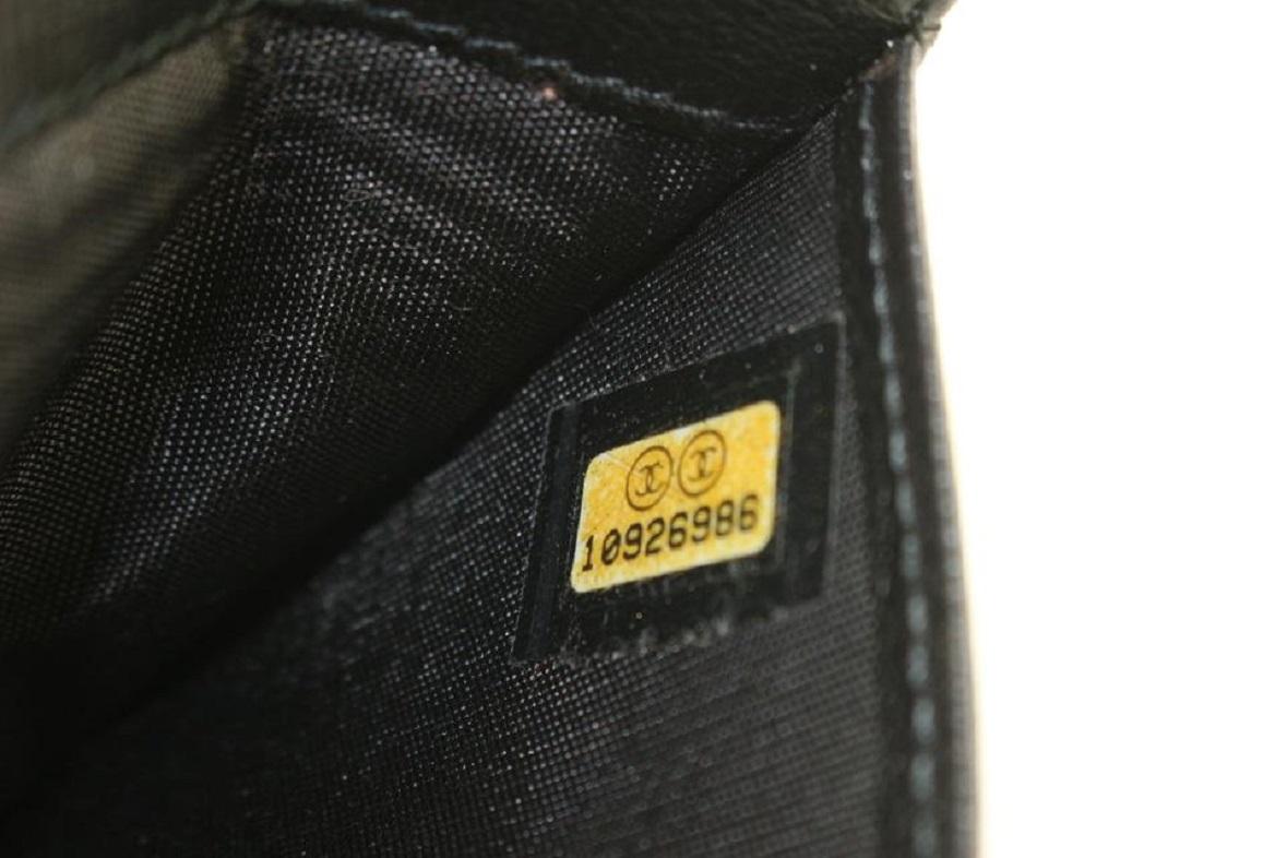Noir Chanel - Portefeuille à rabat long en cuir de veau avec logo CC et boutons 124cas76 en vente