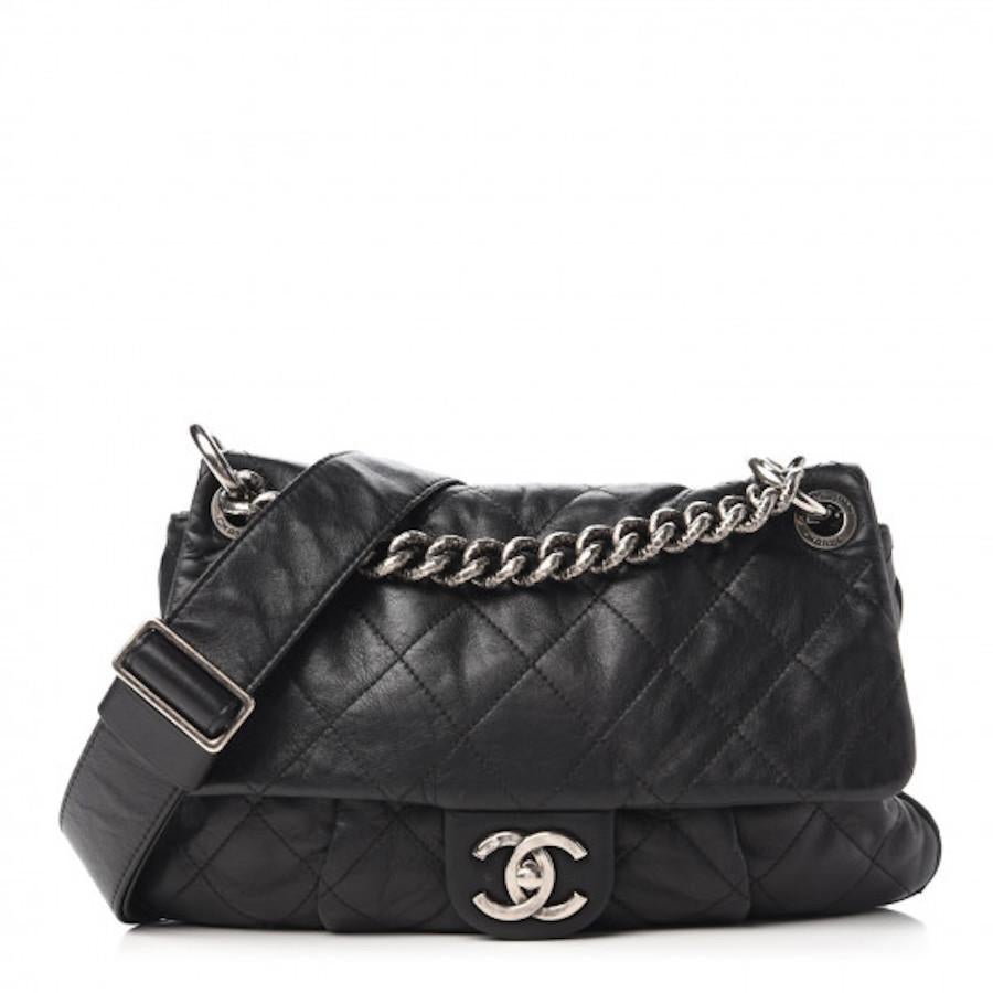 Chanel calfskin coco pleats messenger flap black 2012 Runway Collection  1