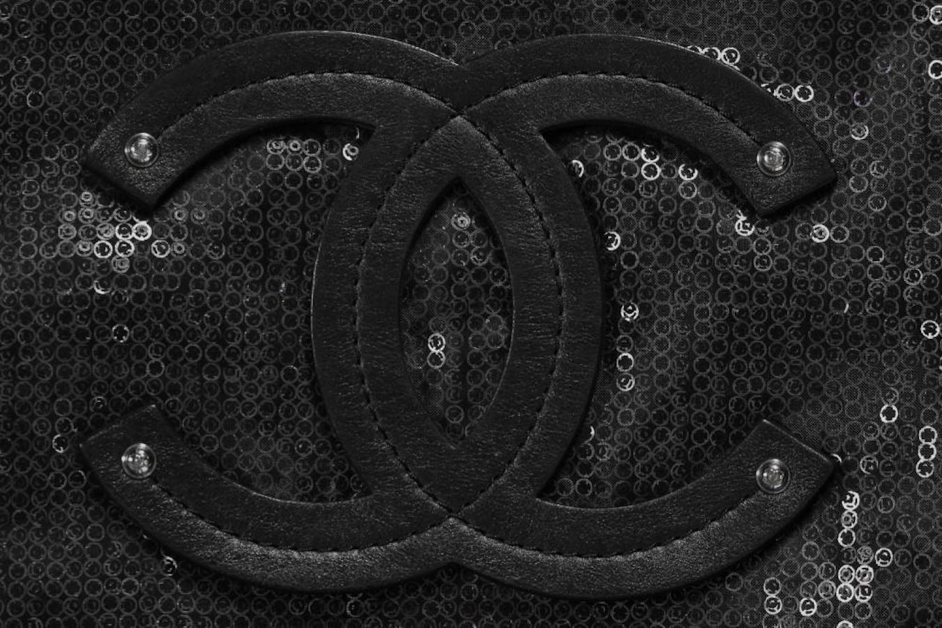 Chanel Calfskin Mesh Hidden Sequin CC Black Tote Bag 5