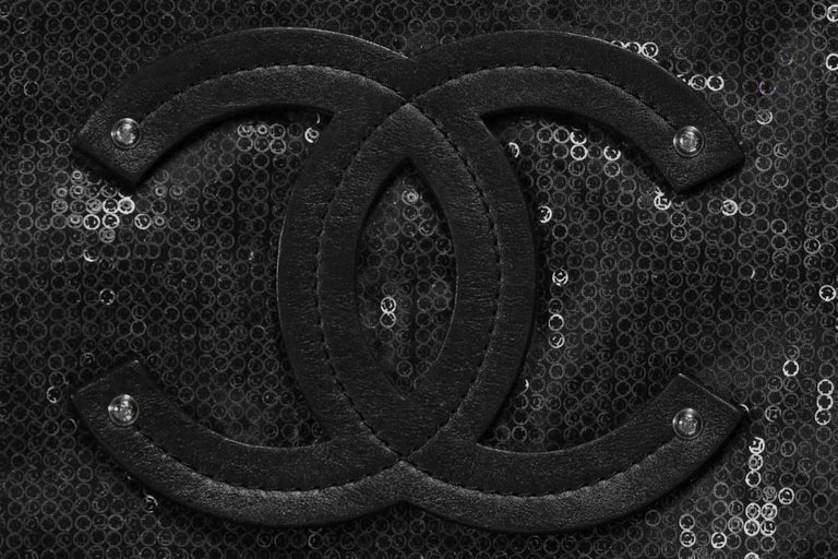 Chanel Calfskin Mesh Hidden Sequin CC Black Tote Bag For Sale 8