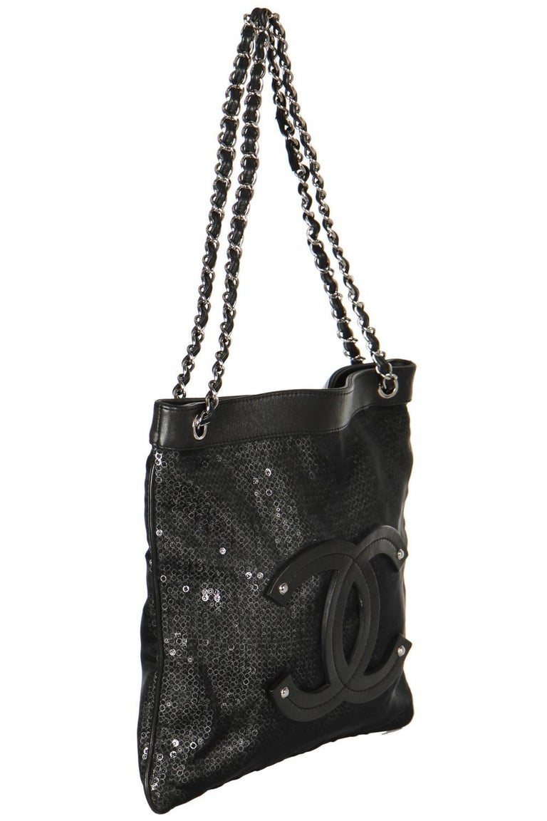 Chanel Calfskin Mesh Hidden Sequin CC Black Tote Bag For Sale 9