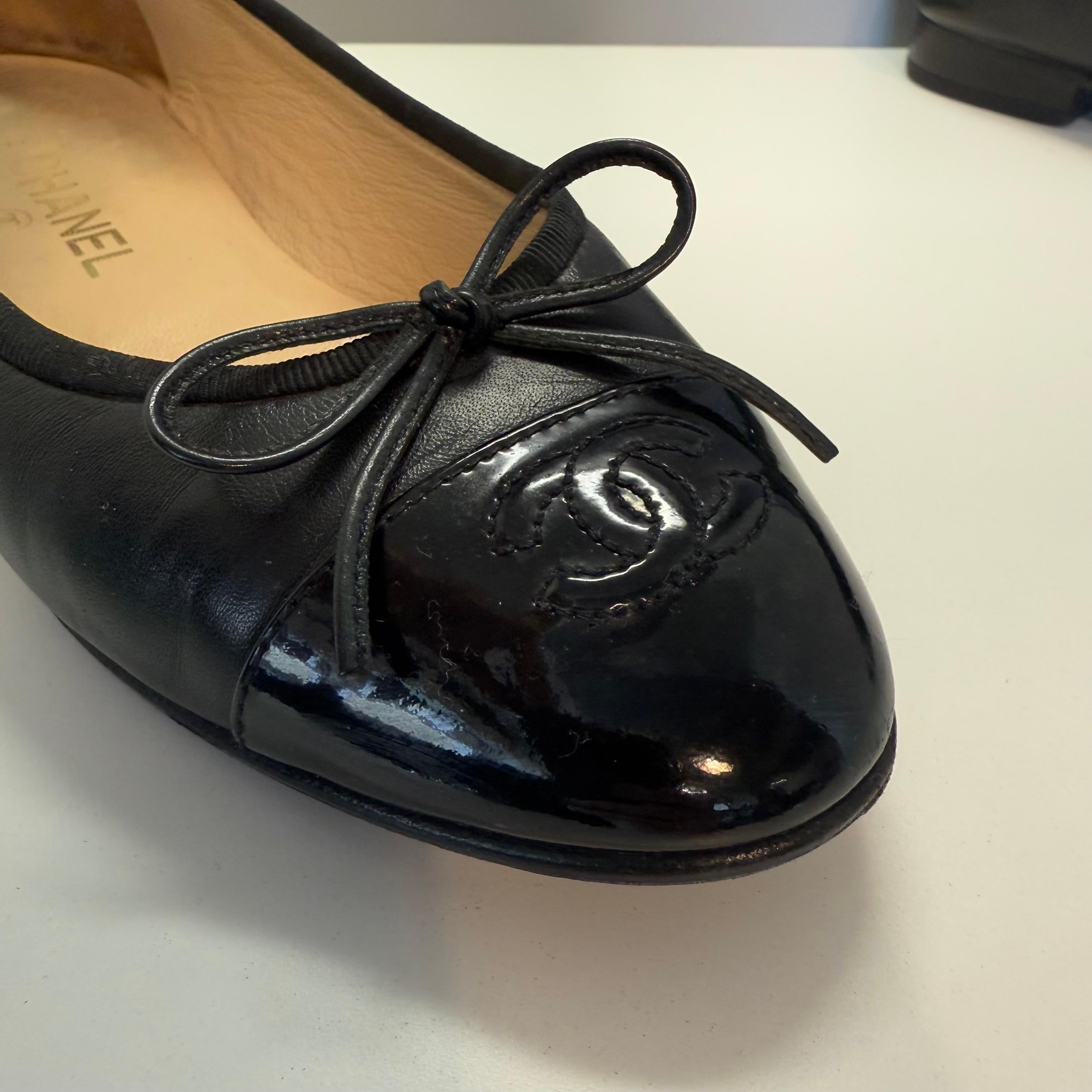 Black Chanel Cambon Ballerina IT 38.5