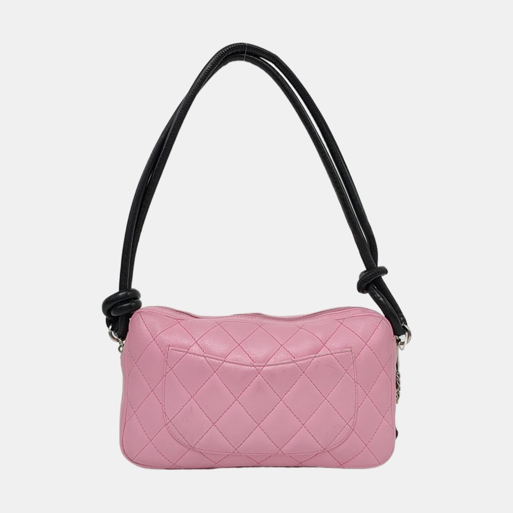 Chanel - Pochette Cambon - Cuir rose - Bracelet noir Pour femmes en vente