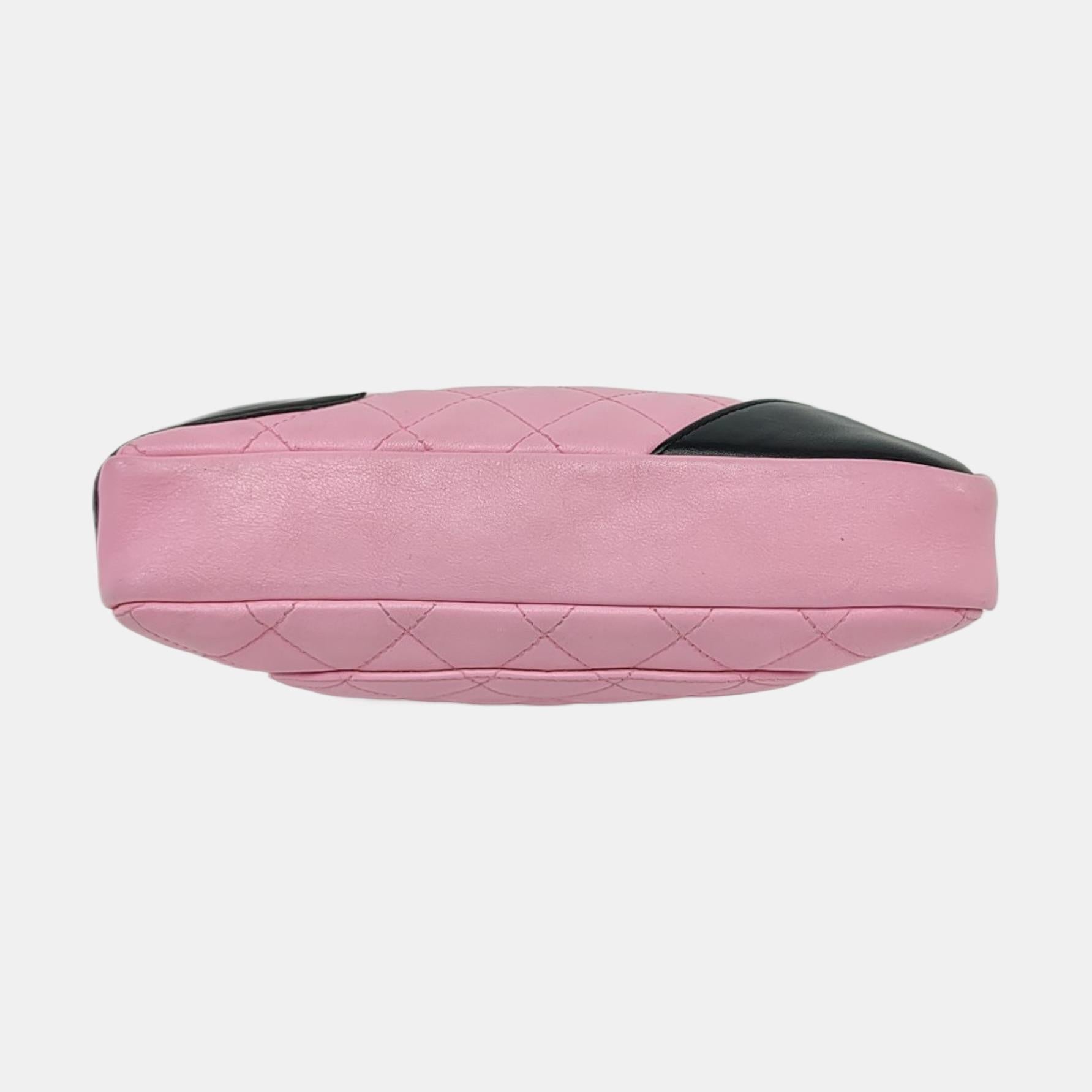 Chanel - Pochette Cambon - Cuir rose - Bracelet noir en vente 1