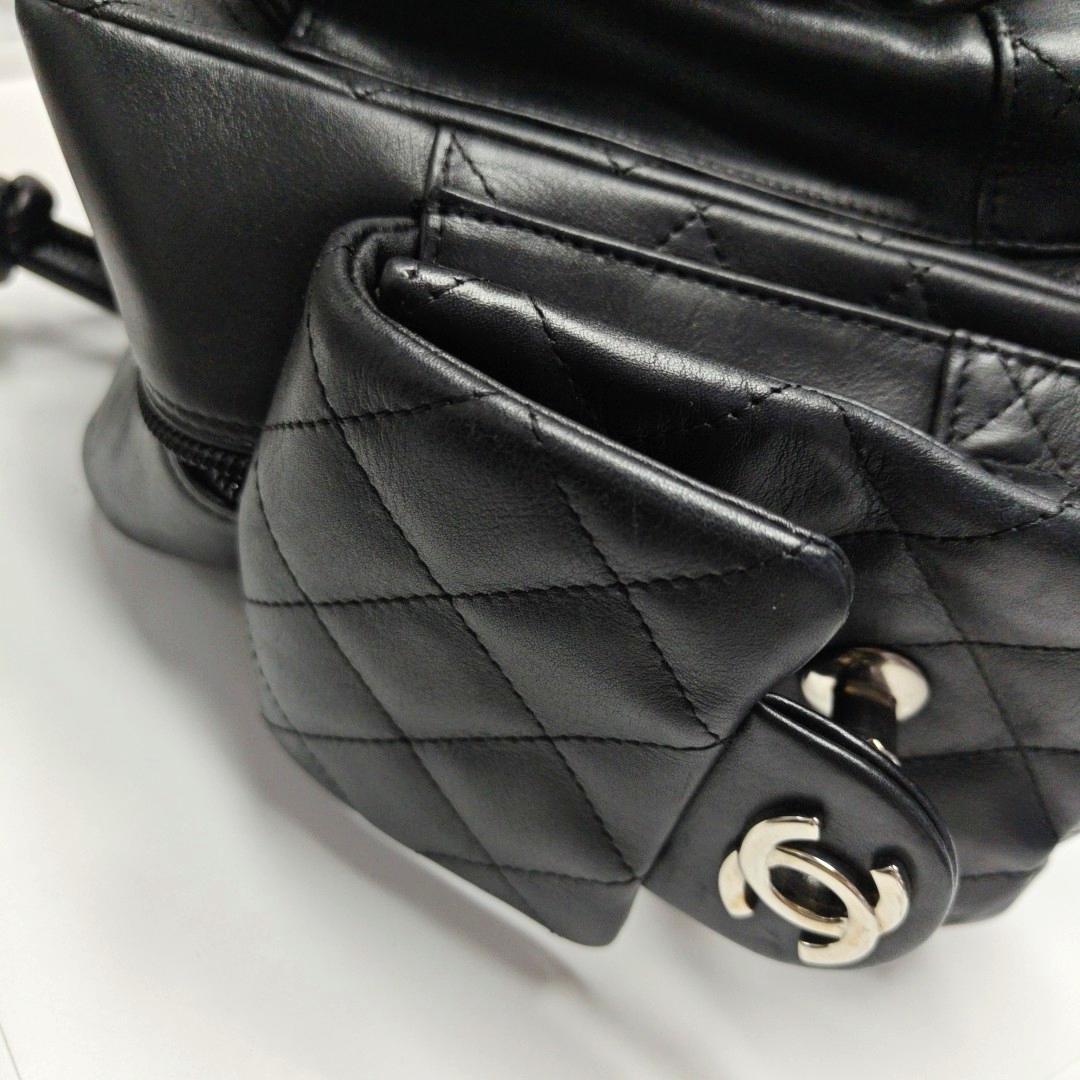 Chanel Cambon Borsa grande in pelle di vitello nera con doppia tracolla in vendita 7