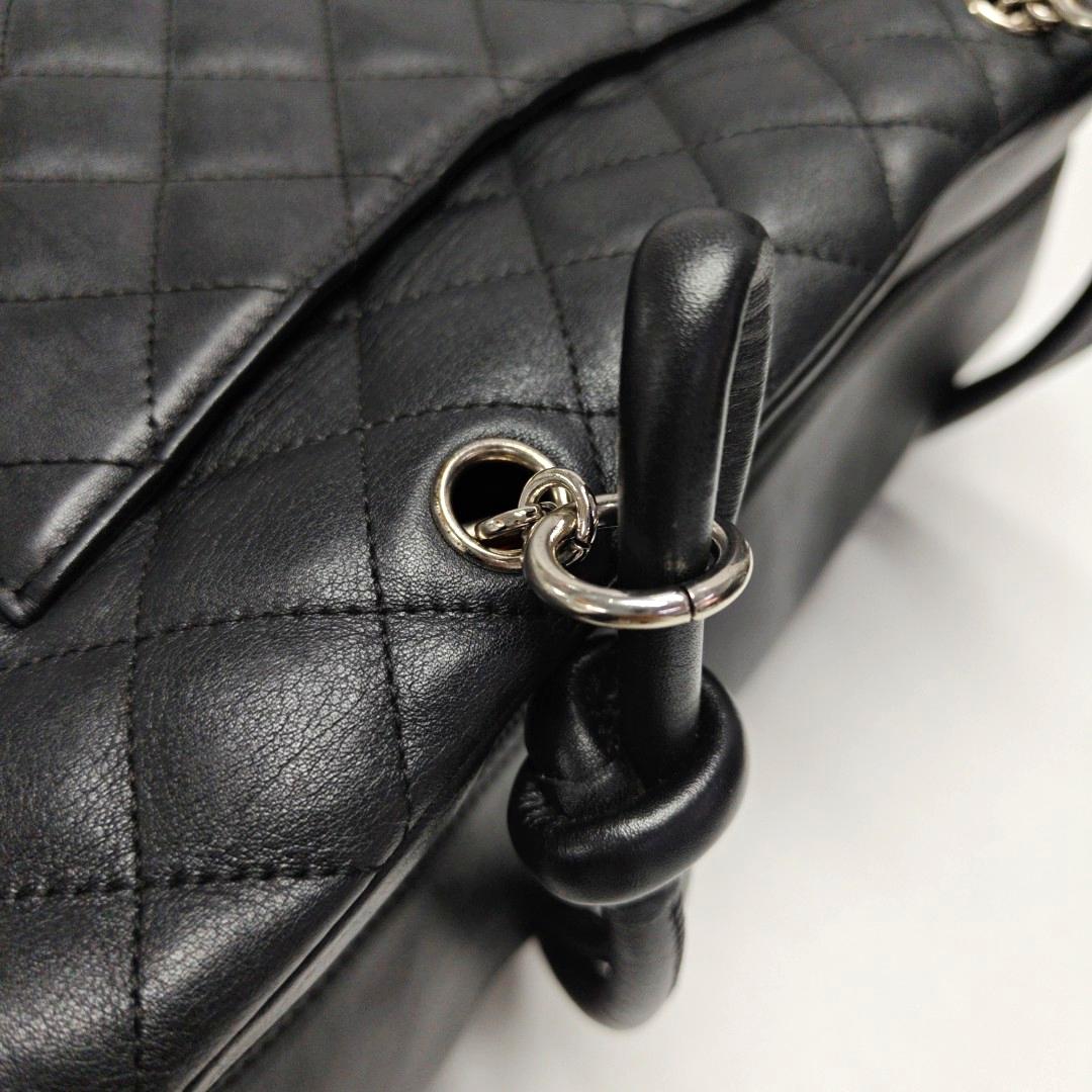 Chanel Cambon Borsa grande in pelle di vitello nera con doppia tracolla in vendita 12