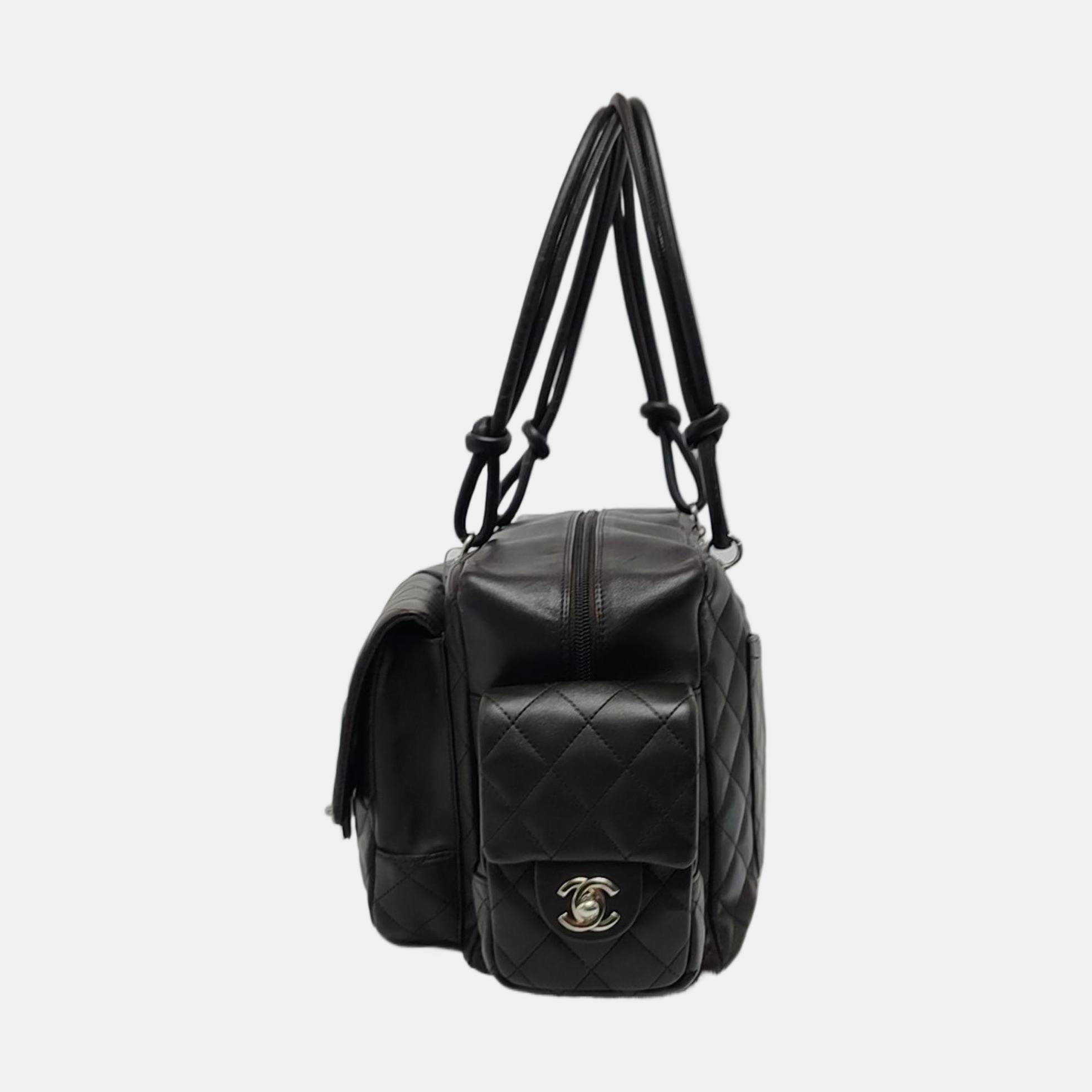 Noir Chanel Cambon Large Sac à main en cuir de veau marron foncé à double bandoulière en vente