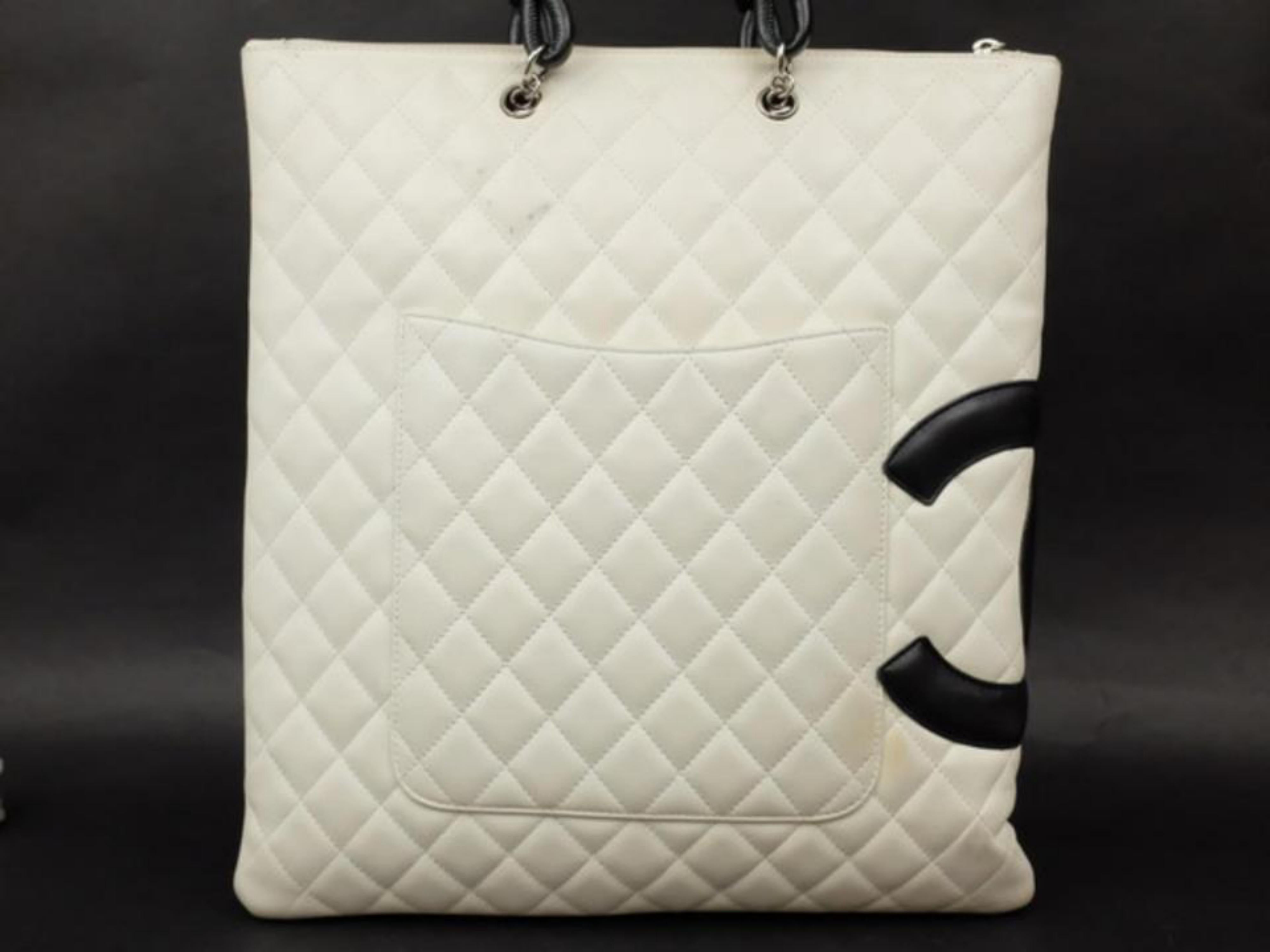 Chanel Cambon Ligne Flat 226873 White X Black Quilted Leather Tote For Sale 2