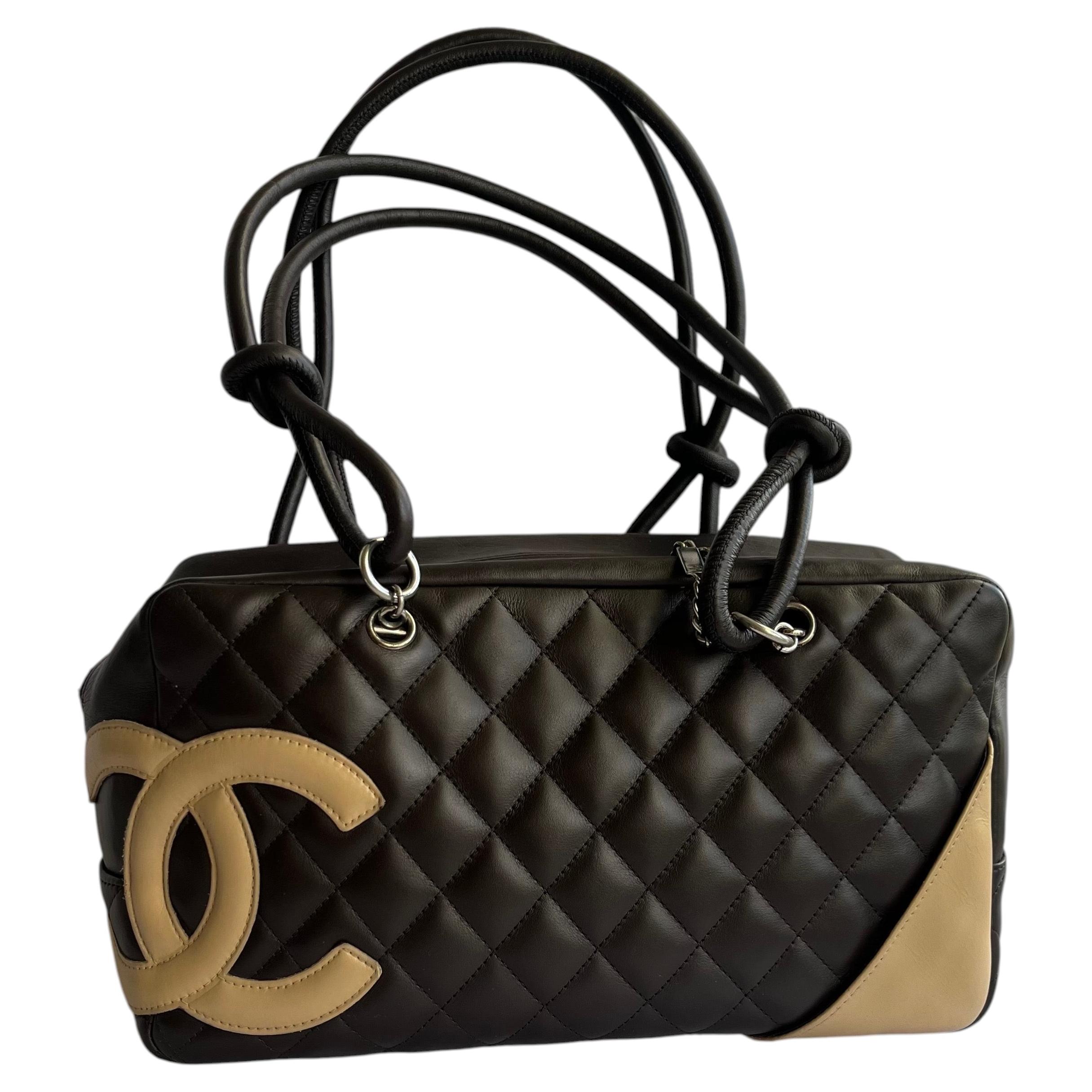 Borsa a tracolla Chanel Cambon media in pelle di vitello marrone