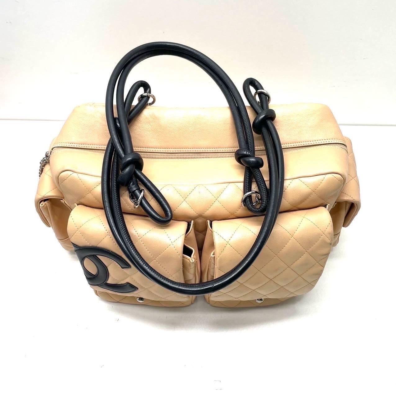 Chanel Cambon Multi-pocket Ligne Reporter Bag Large Beige Calfskin Leather In Good Condition For Sale In AUBERVILLIERS, FR