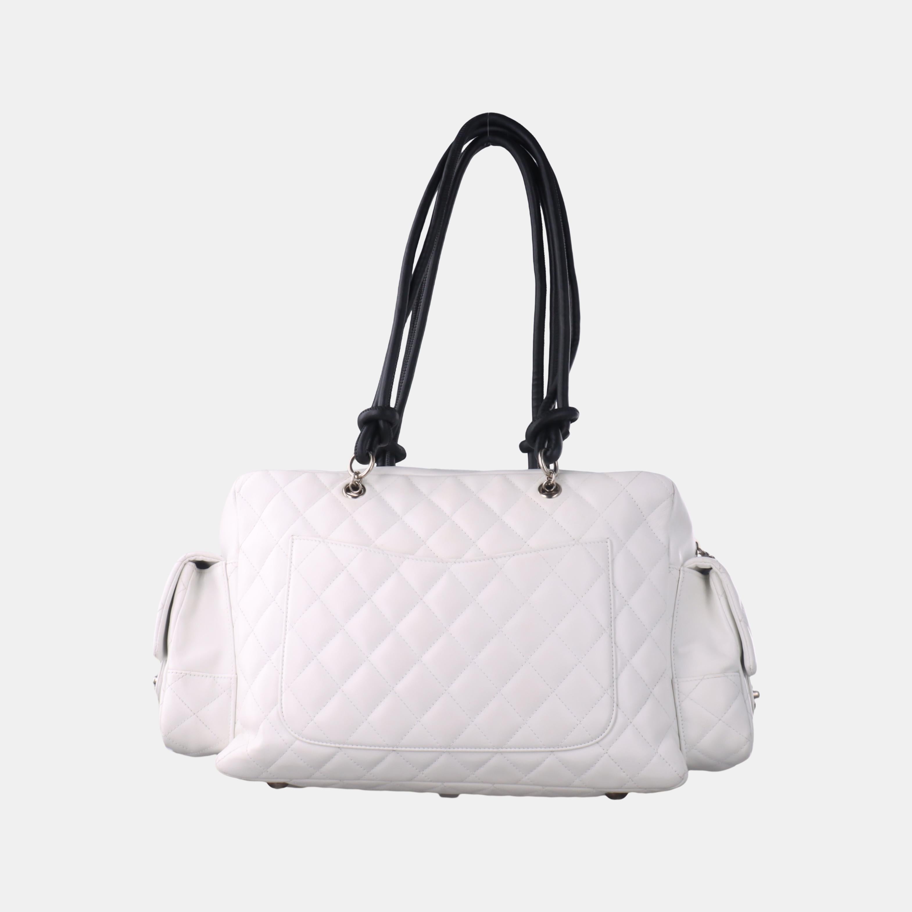Chanel Cambon Multi-pocket Ligne Reporter Bag Large White Calfskin Leather In Good Condition In AUBERVILLIERS, FR