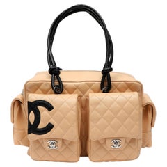 Chanel Cambon Reporter Bag Beige Cuir matelassé avec CC Logo et Silver Hardwar