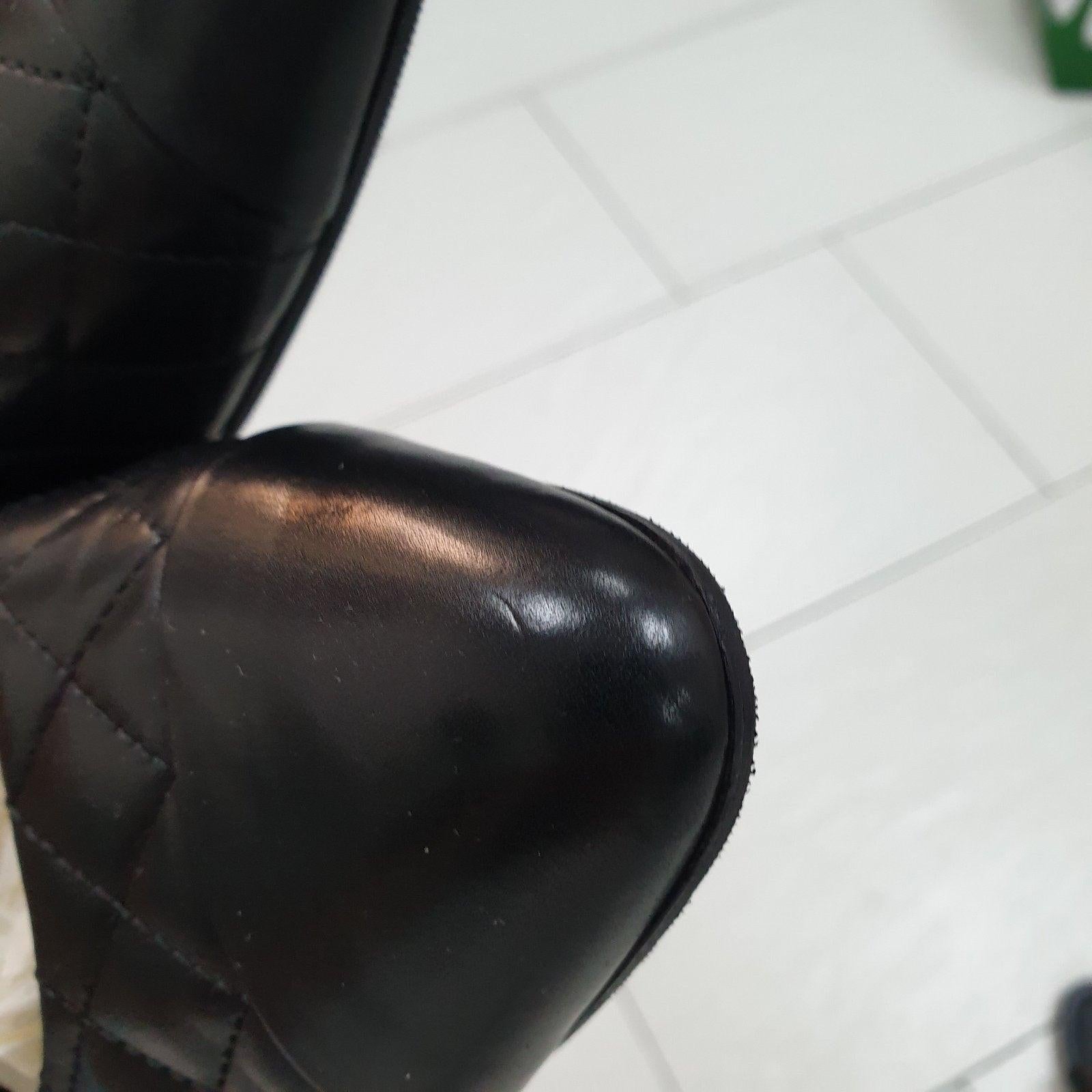 CHANEL Cameilla Noir Cuir matelassé Or Design Floral Escarpins Talon Sz.41 en vente 3