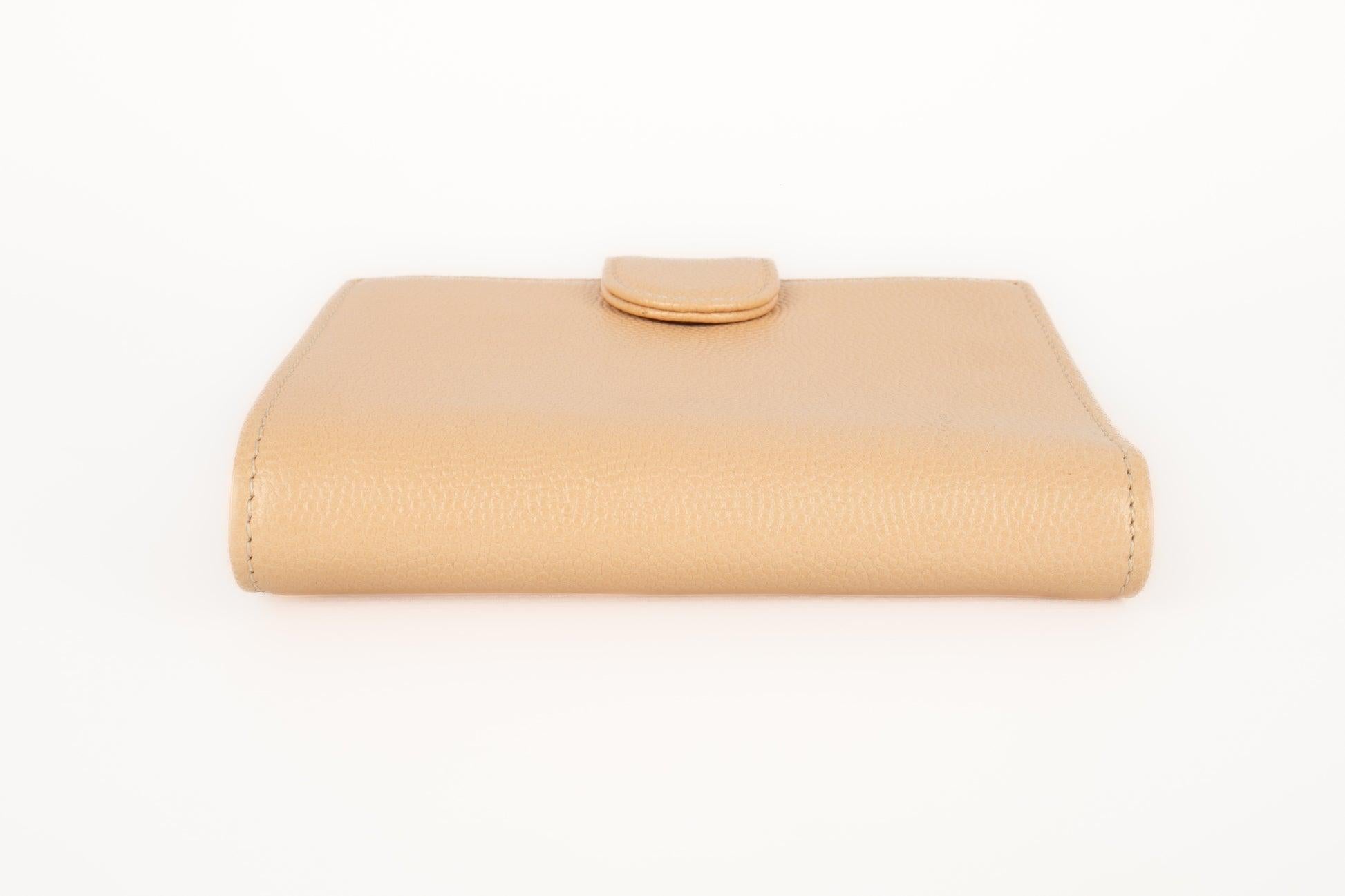 Chanel Camel Caviar Leather Wallet In Excellent Condition In SAINT-OUEN-SUR-SEINE, FR