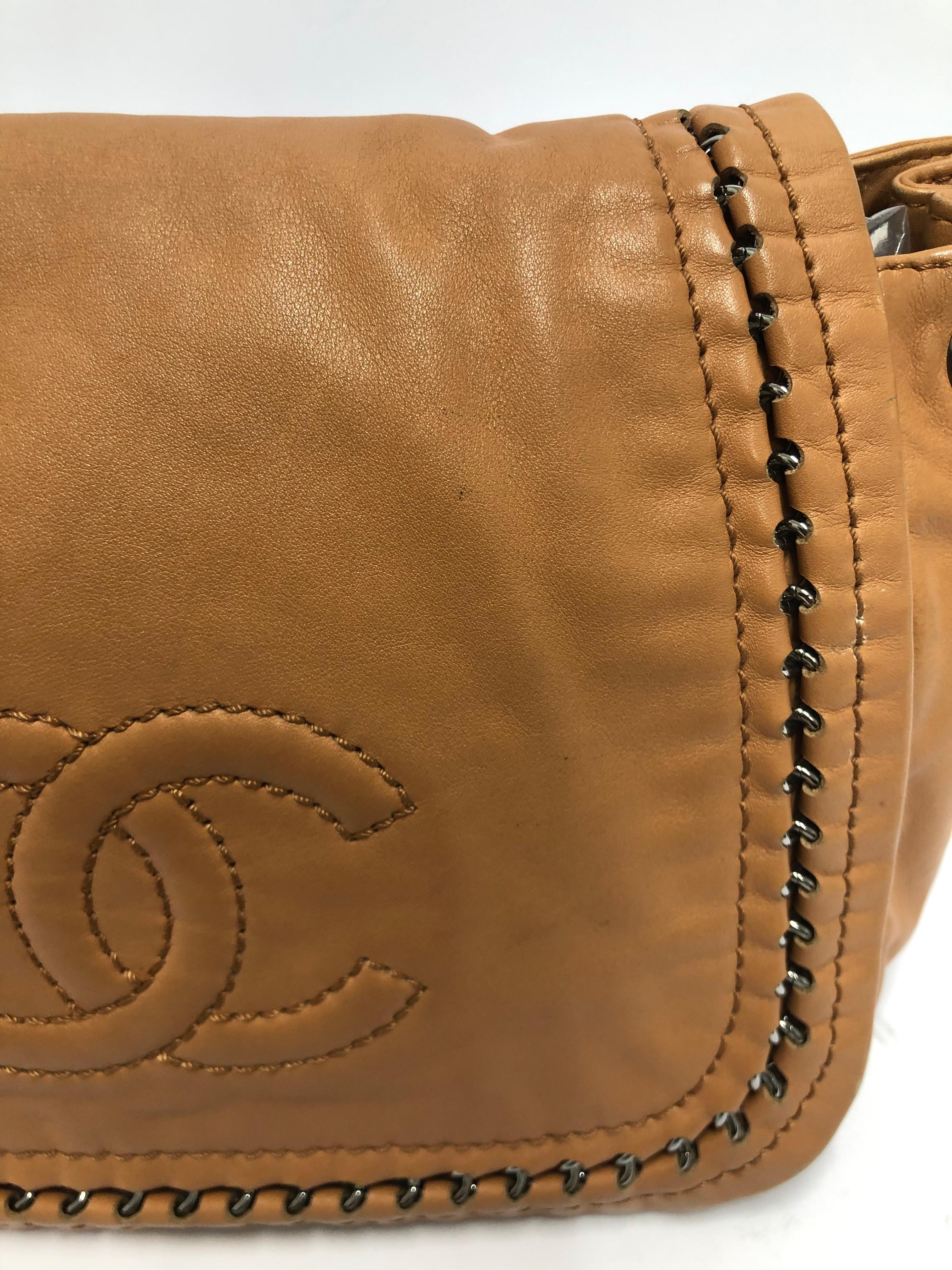 Chanel Camel Leather Accordion Shoulder Bag For Sale 11