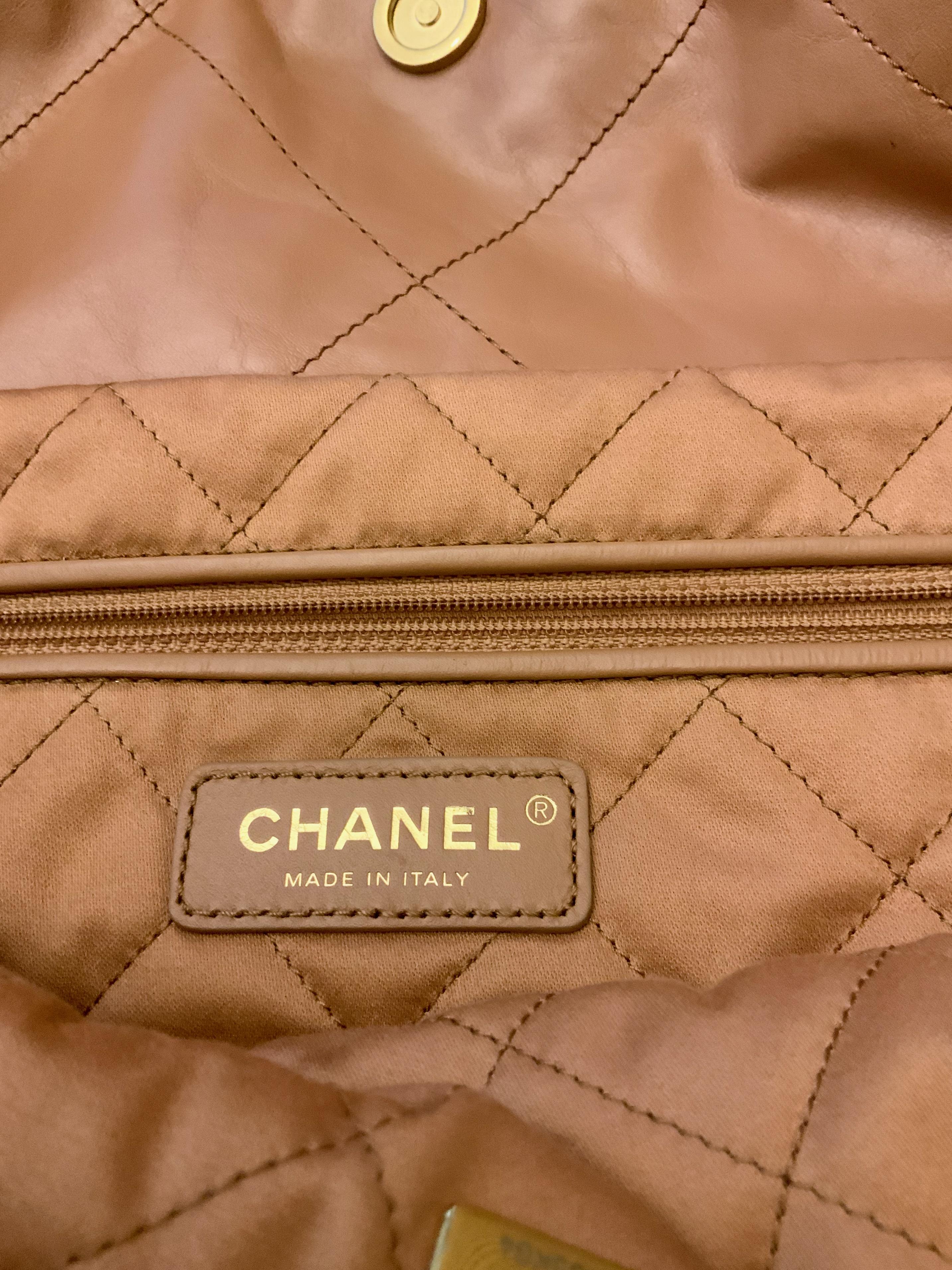 Chanel Camel Quilted Shinny Calfskin Large Chanel 22 Bag For Sale 4
