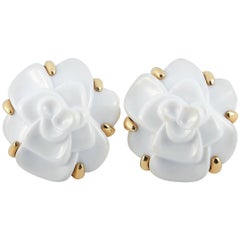 Chanel Camélia 18 Karat Yellow Gold and White Agate Clip-On Earrings