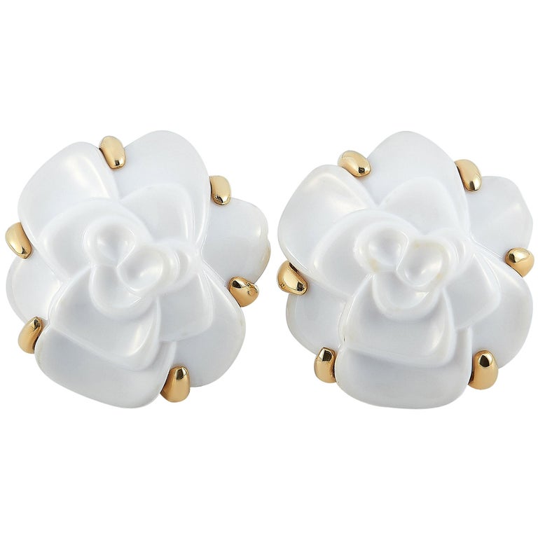 Chanel Camélia 18 Karat Yellow Gold and White Agate Clip-On Earrings at ...