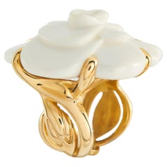 Chanel Camelia 18K Gelbgold Weißer Keramik Ring CH26-052026