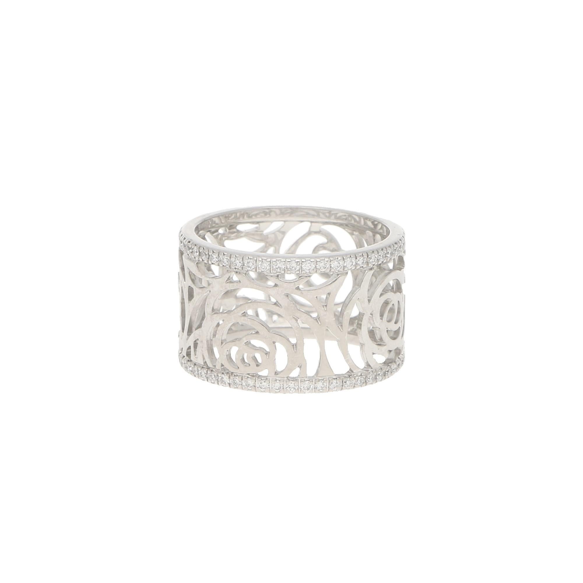 Modern Chanel Camélia Ajoure Diamond Eternity Band Ring Set in 18 Karat White Gold