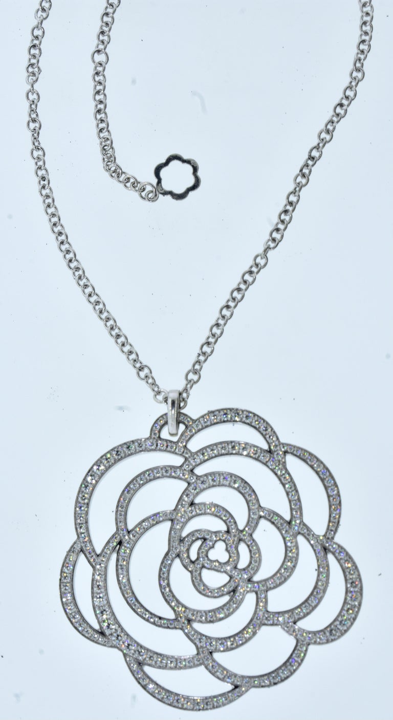 Chanel Camelia Ajoure Large Diamond Pendant, French. In Excellent Condition For Sale In Aspen, CO