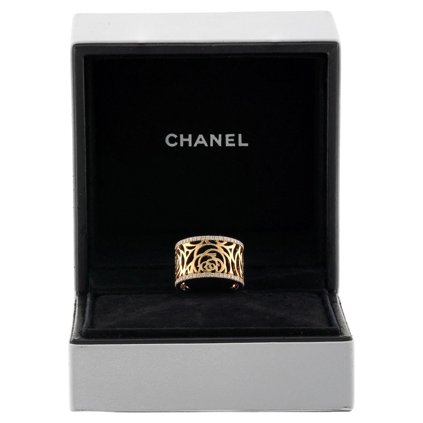 Brilliant Cut CHANEL Camelia Ajoure Rose Diamond Yellow Gold Band Ring For Sale