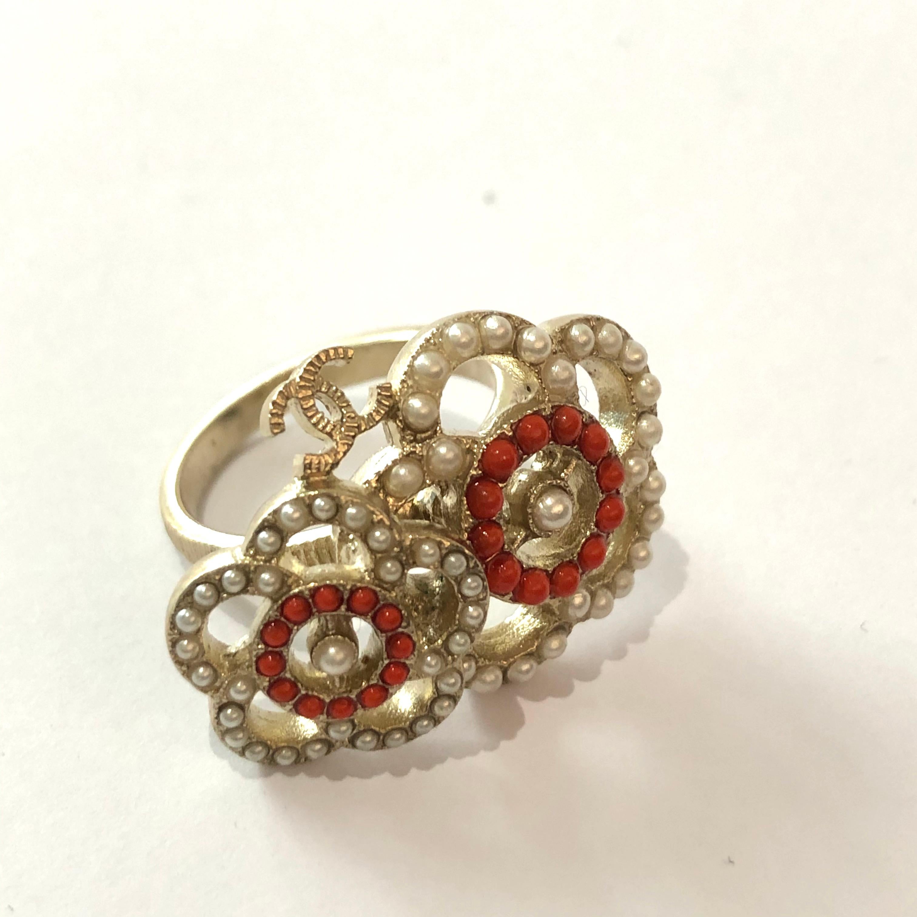 Women's Chanel Camelia and CC Ring With Pearls