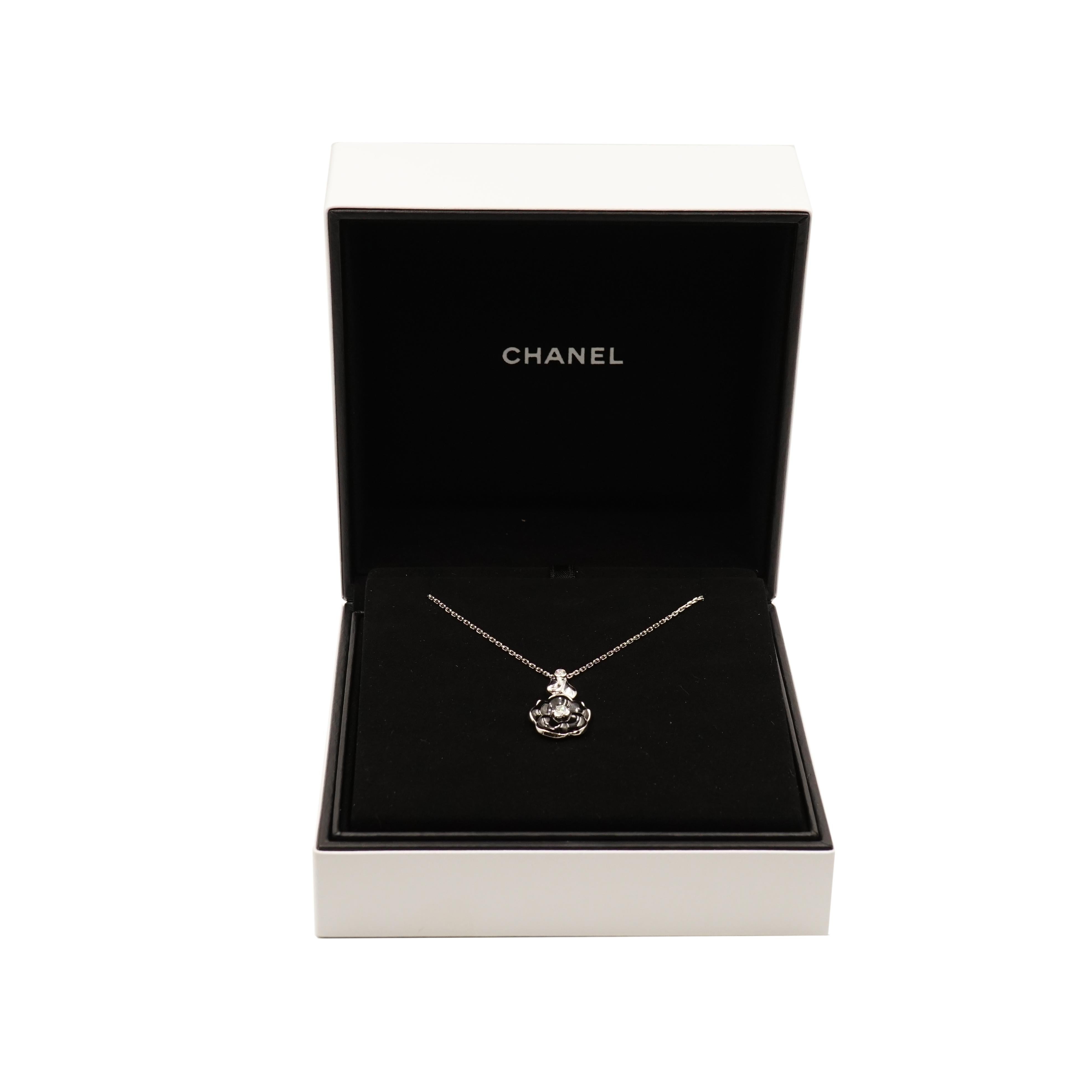 chanel camelia necklace