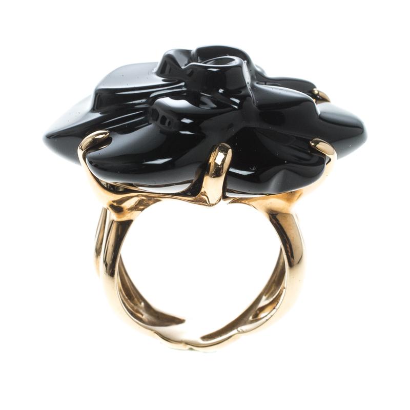 Contemporary Chanel Camelia Carved Onyx 18K Yellow Flower Cocktail Gold Ring Size 50