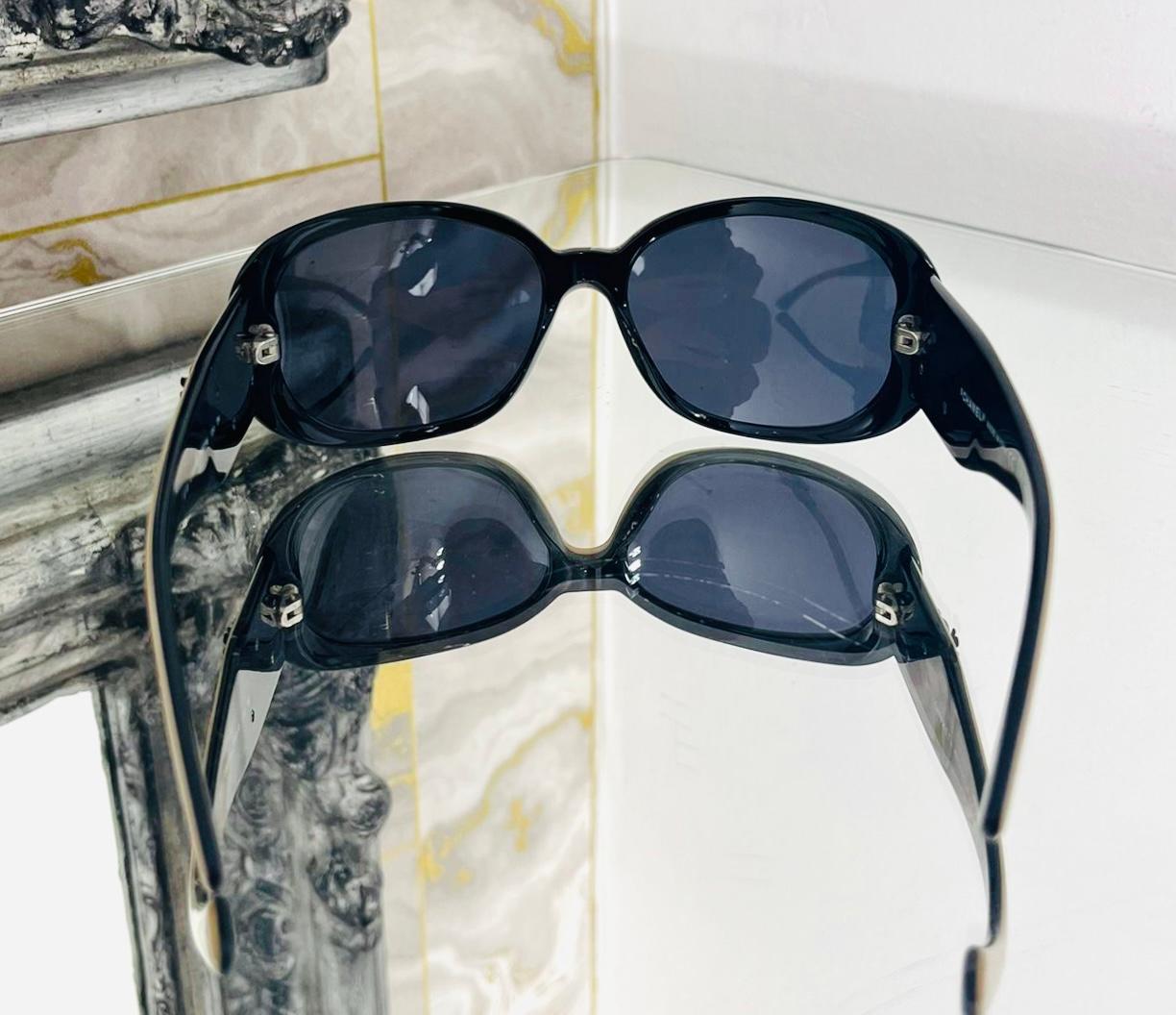 Women's Chanel Camelia 'CC' Logo Sunglasses