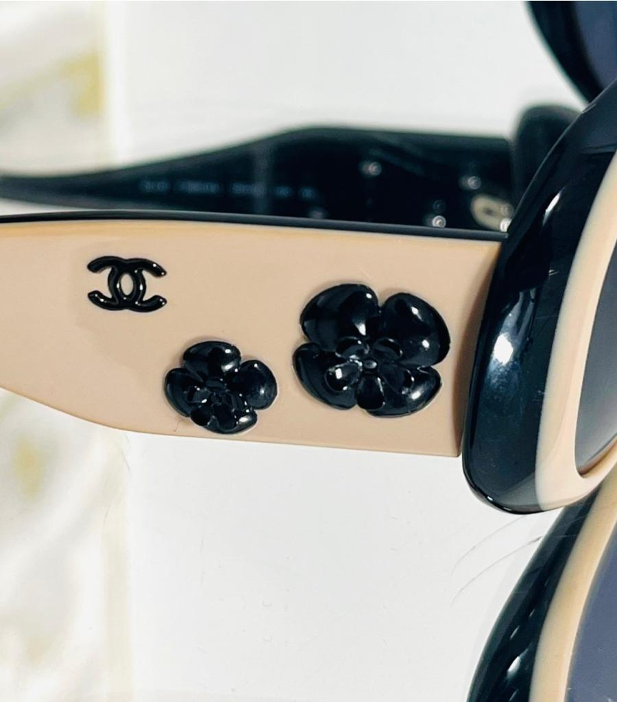 Chanel Camelia 'CC' Logo Sunglasses 1